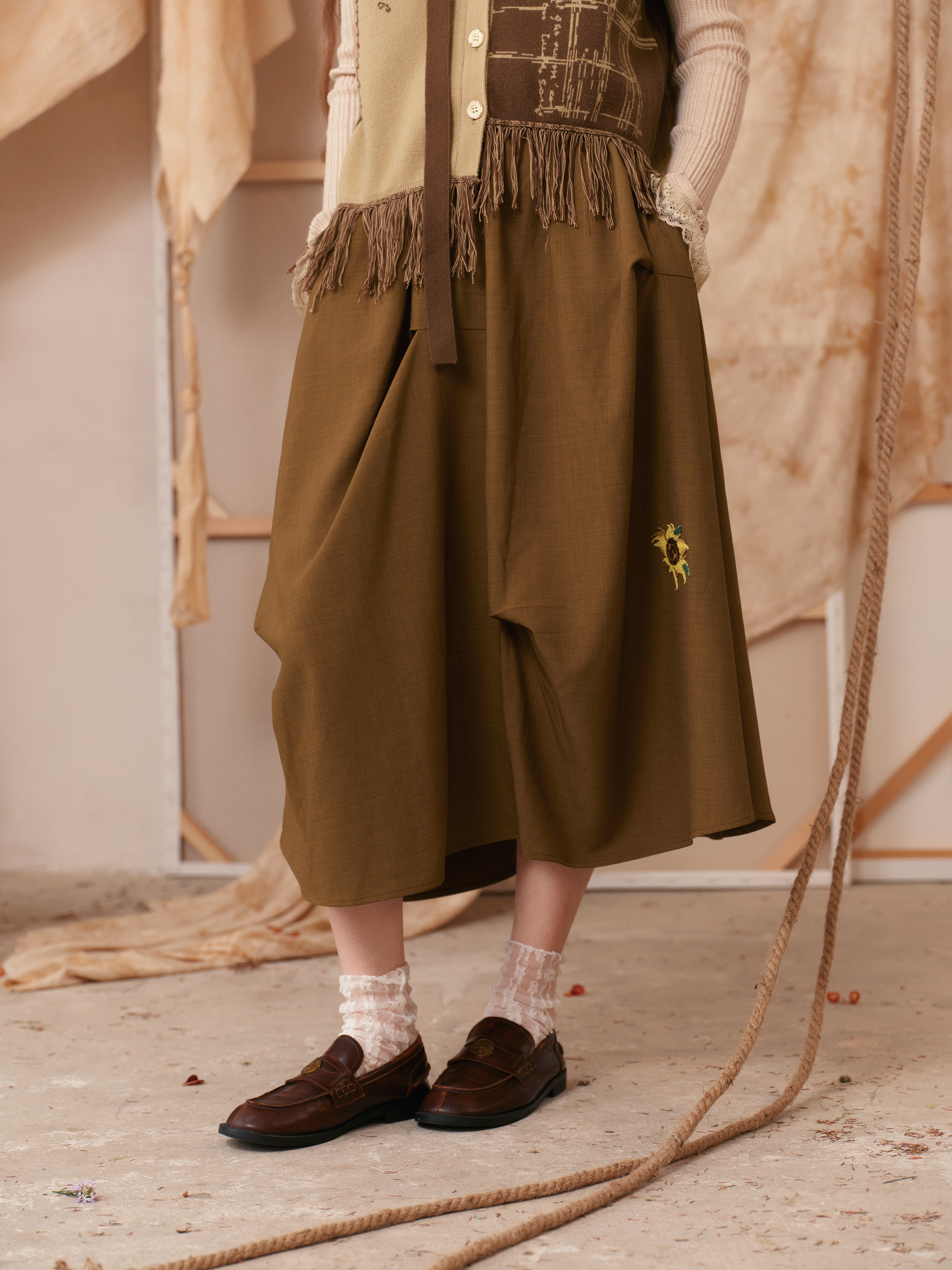 Brown Floral Tulip Wide-Hem Skirt