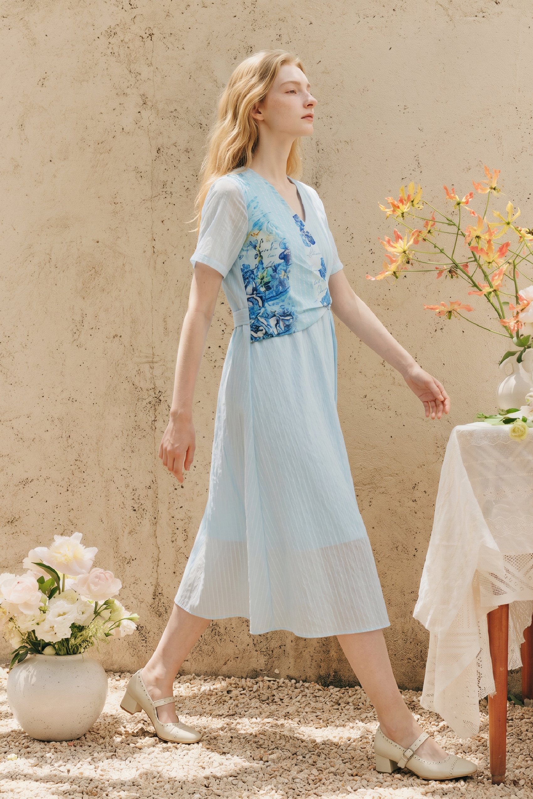 Short Sleeve Knee-Length Midi Dress