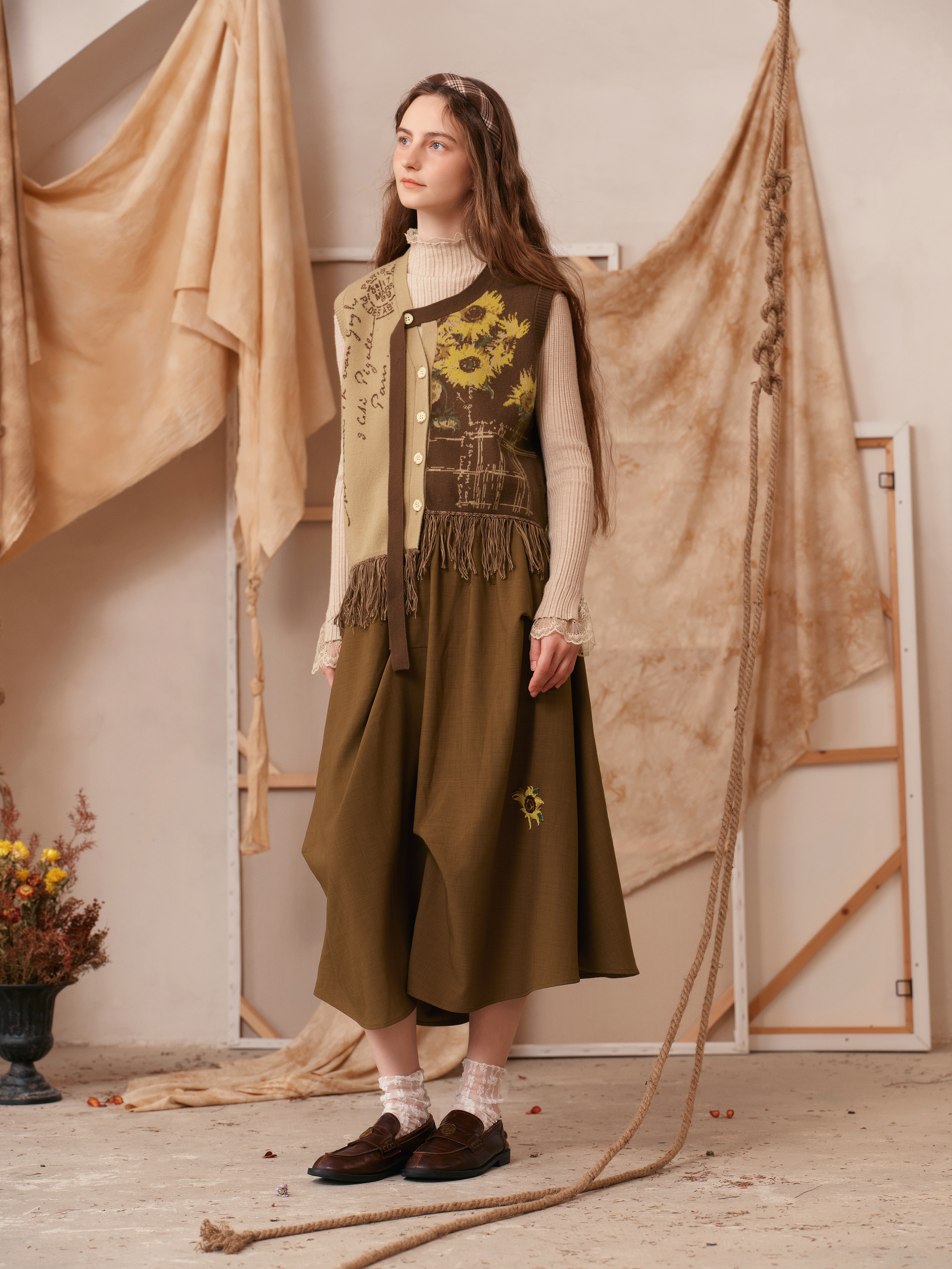 Chinese-Style Text Fringe V-Neck Vest