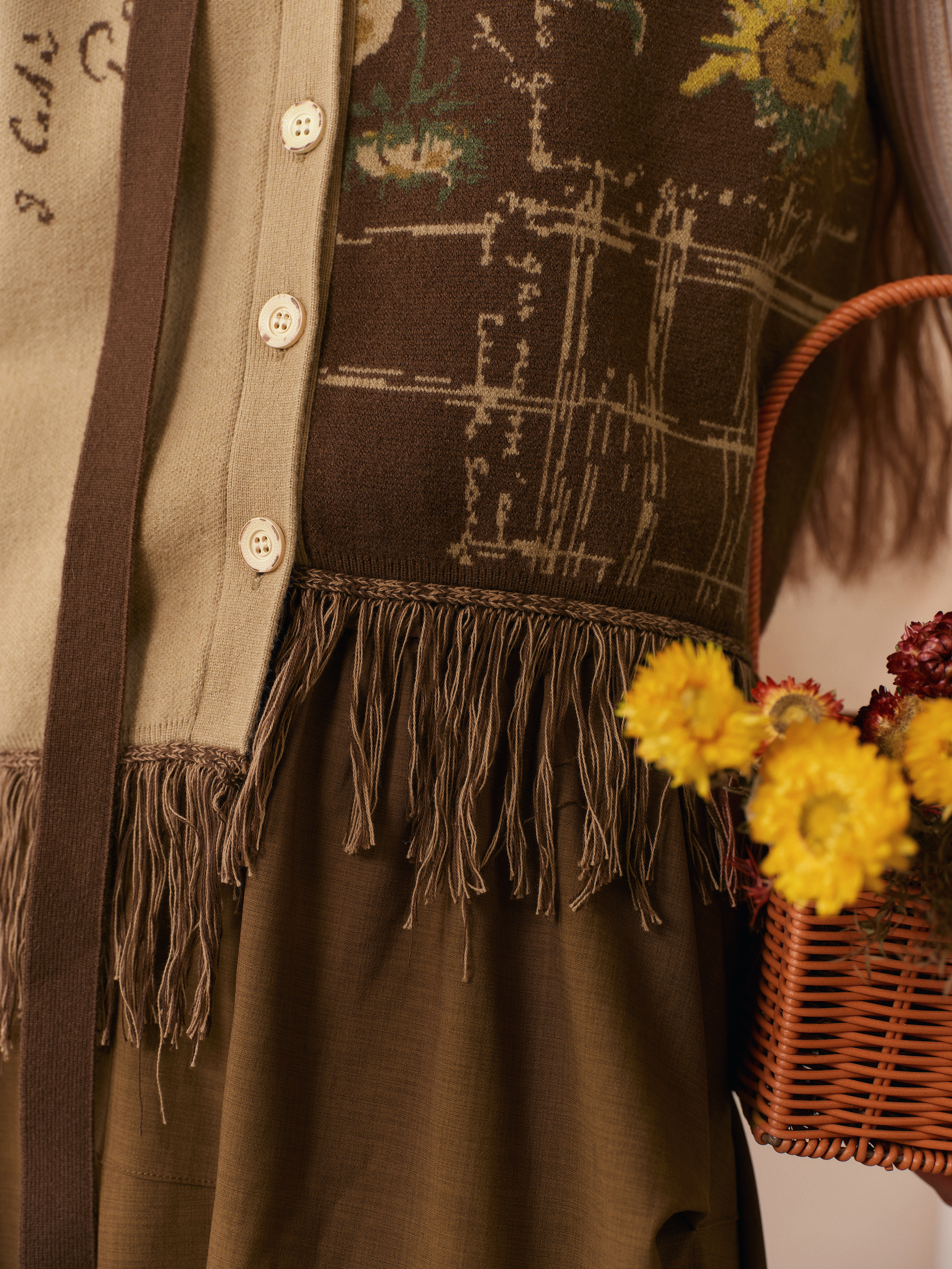 Chinese-Style Text Fringe V-Neck Vest