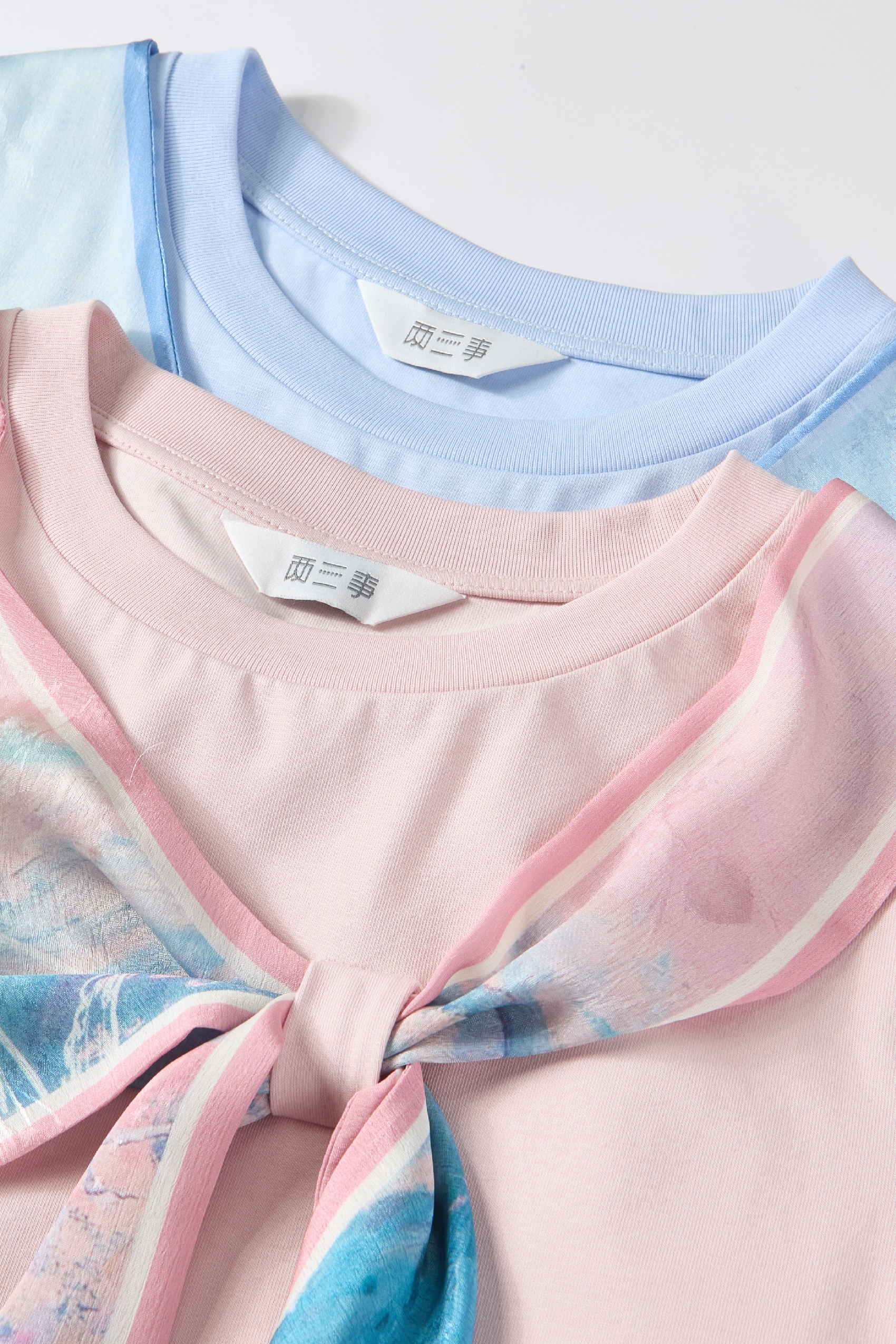 Bow Print Short Sleeve Blouse