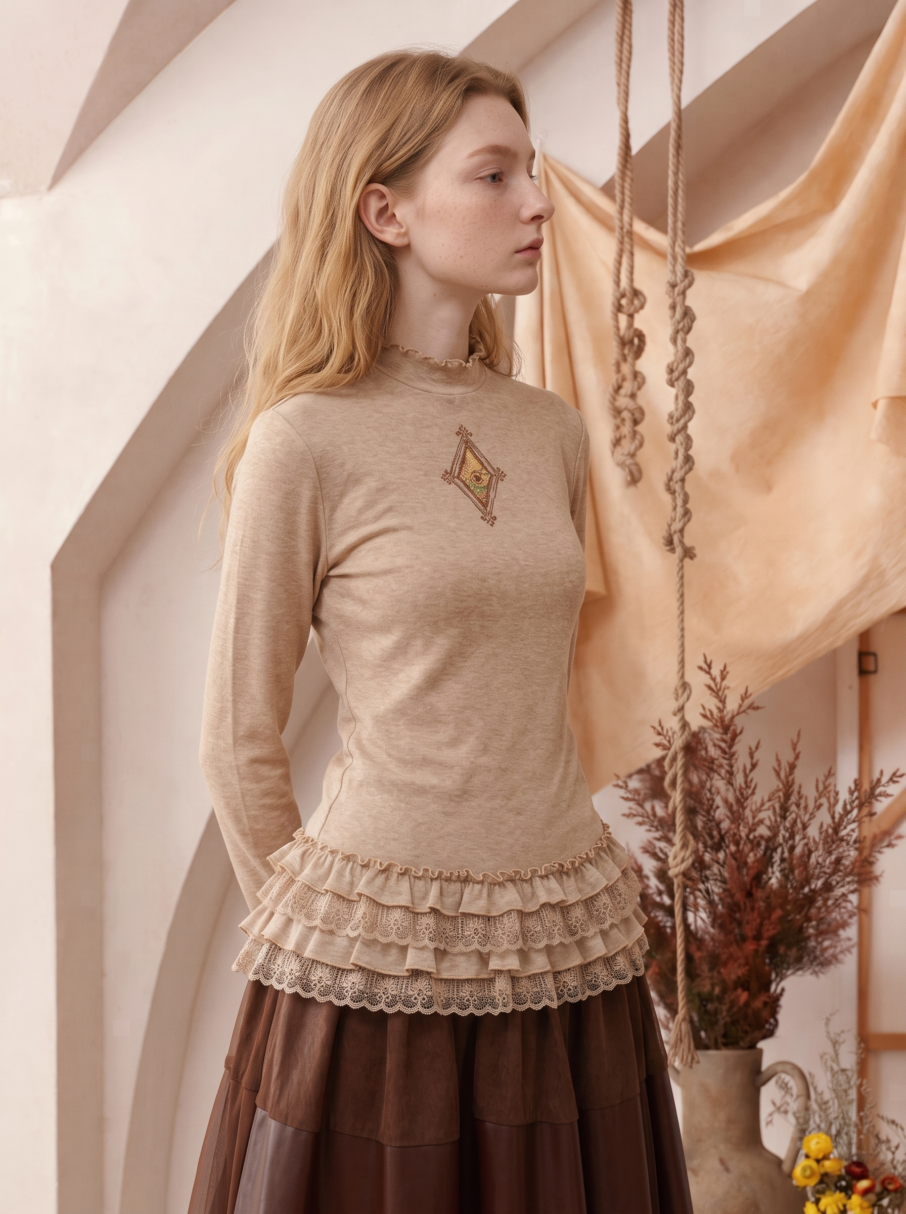 Chinese-Style Frog-Button Lace-Trimmed Long Sleeve T-Shirt