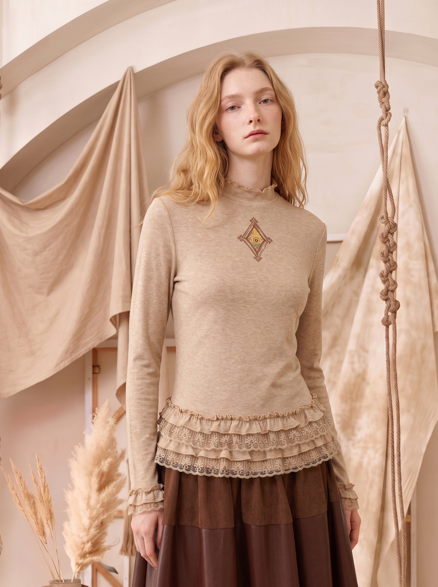 Chinese-Style Frog-Button Lace-Trimmed Long Sleeve T-Shirt