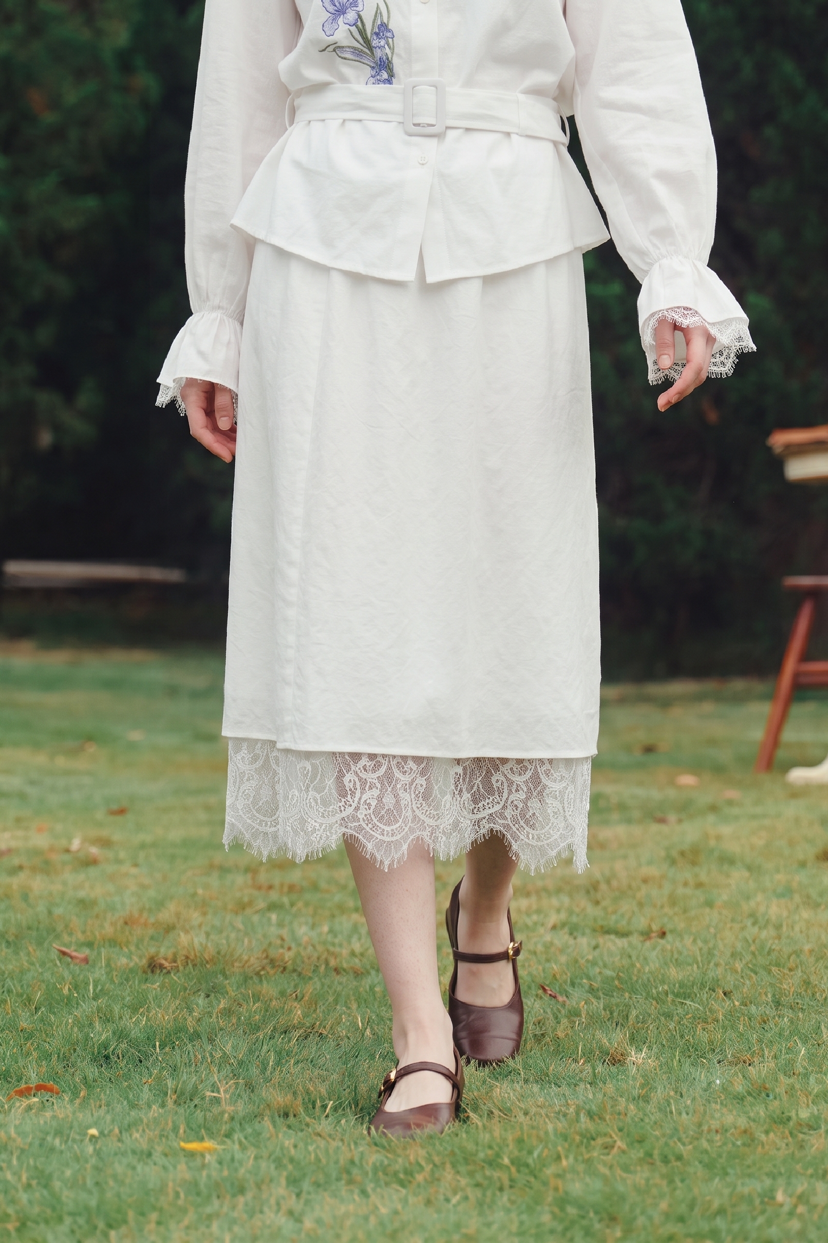 White Lace Skirt-LYONSENS