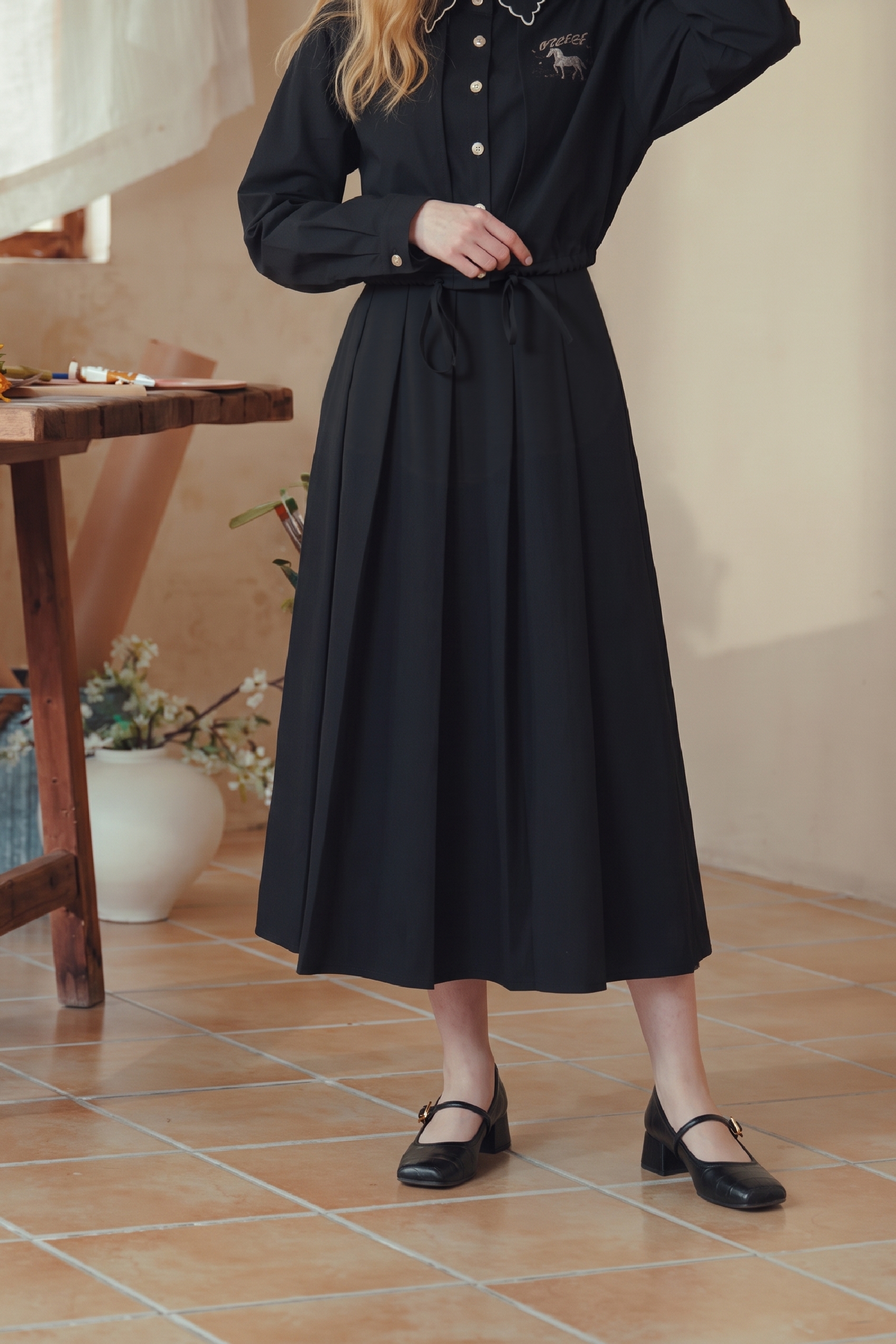 Two-Piece Set With Pleated Skirt-LYONSENS
