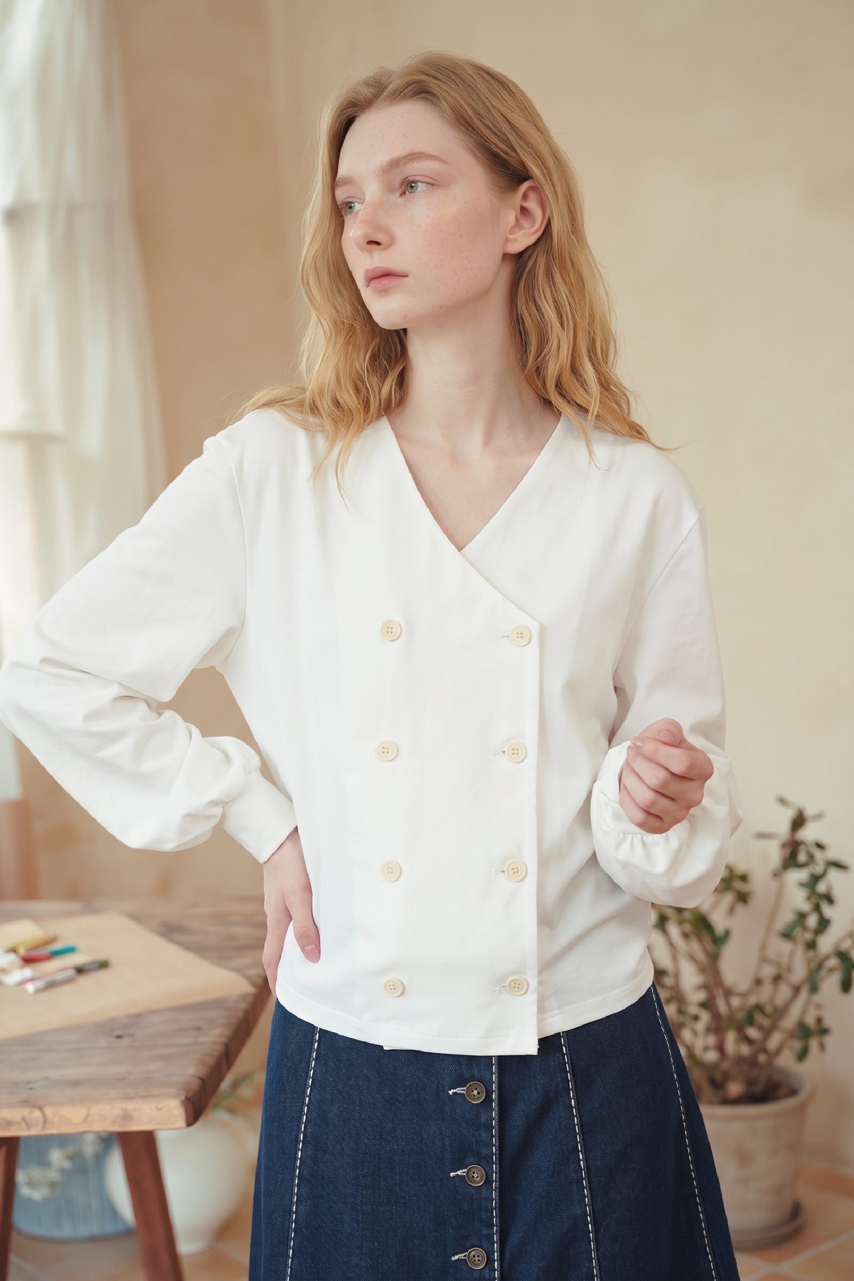 Round‑neck Long‑sleeve Knit Top-LYONSENS