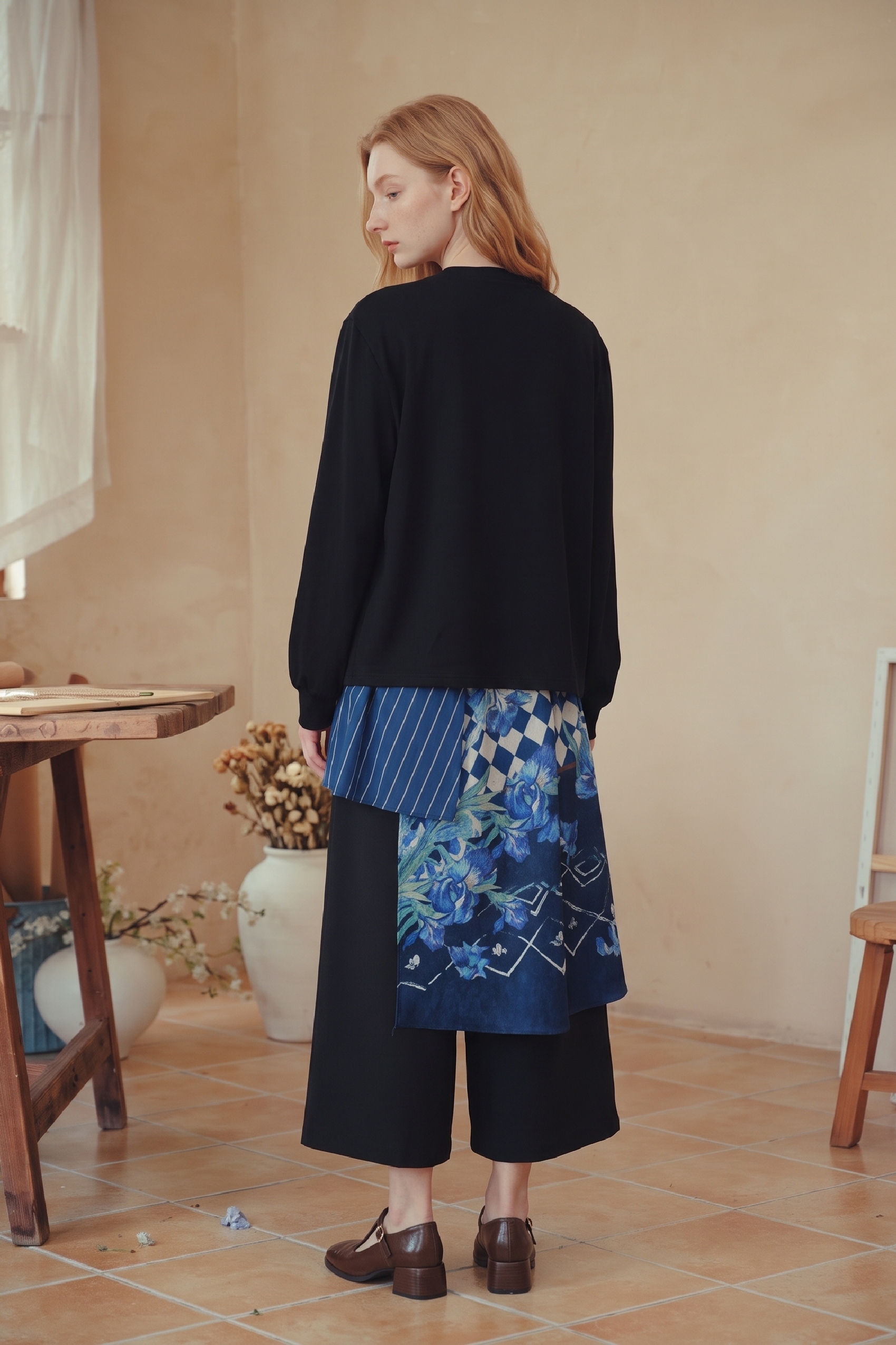 Round‑neck Long‑sleeve Knit Top-LYONSENS