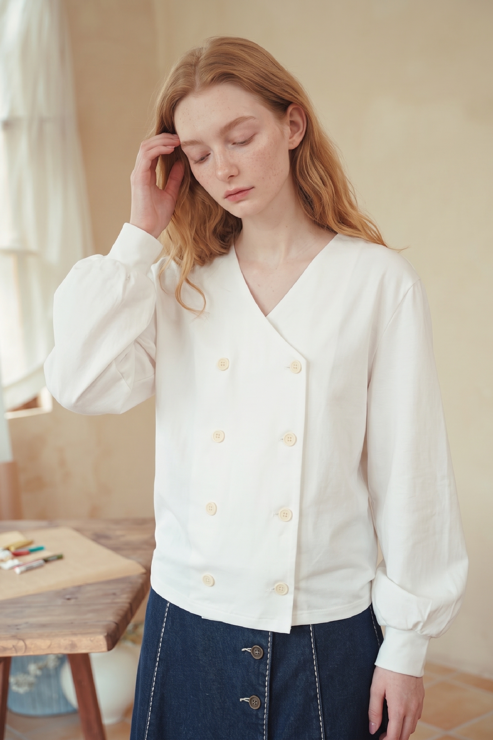 Round‑neck Long‑sleeve Knit Top-LYONSENS