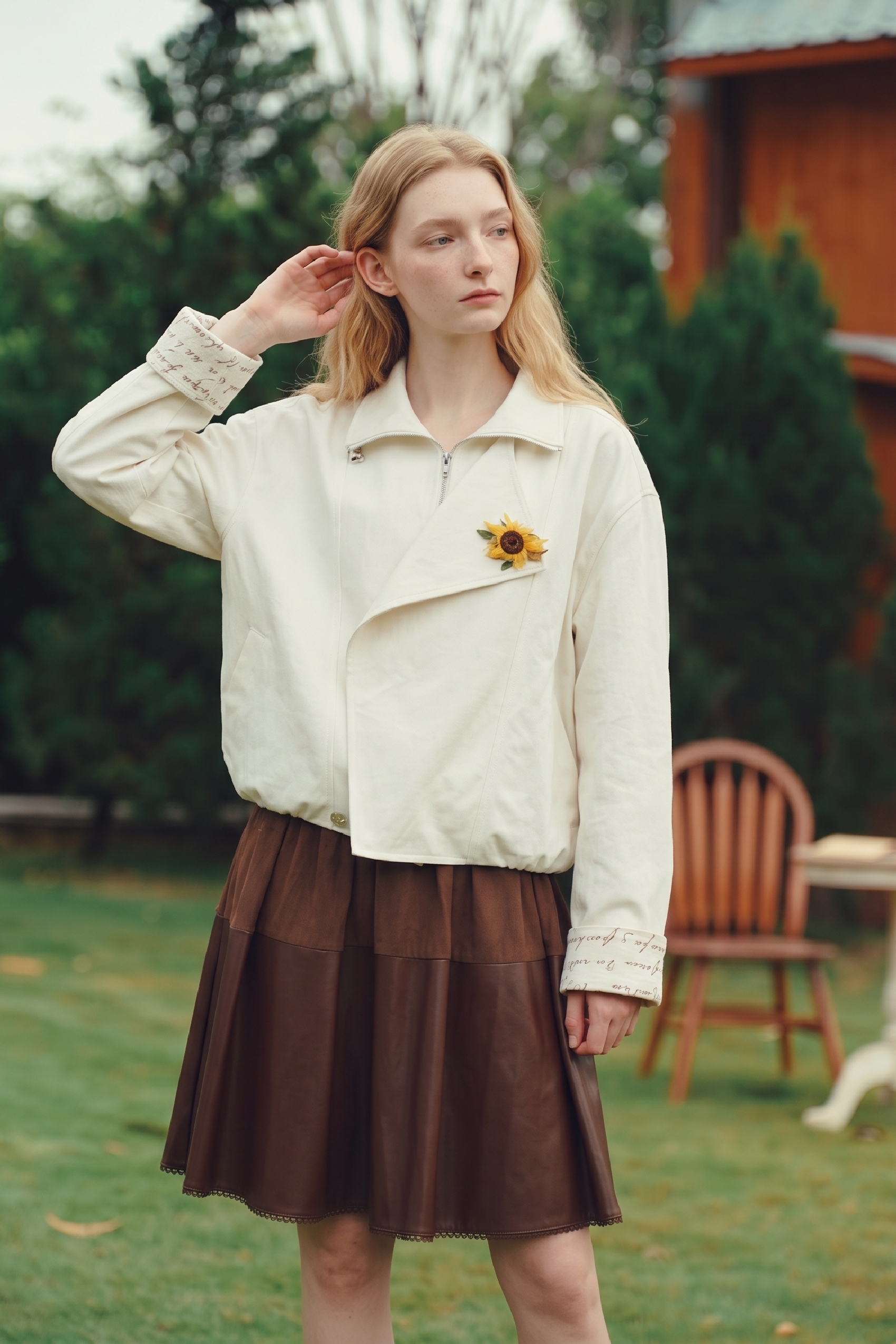 Embroidered Stand‑collar Short Coat-LYONSENS