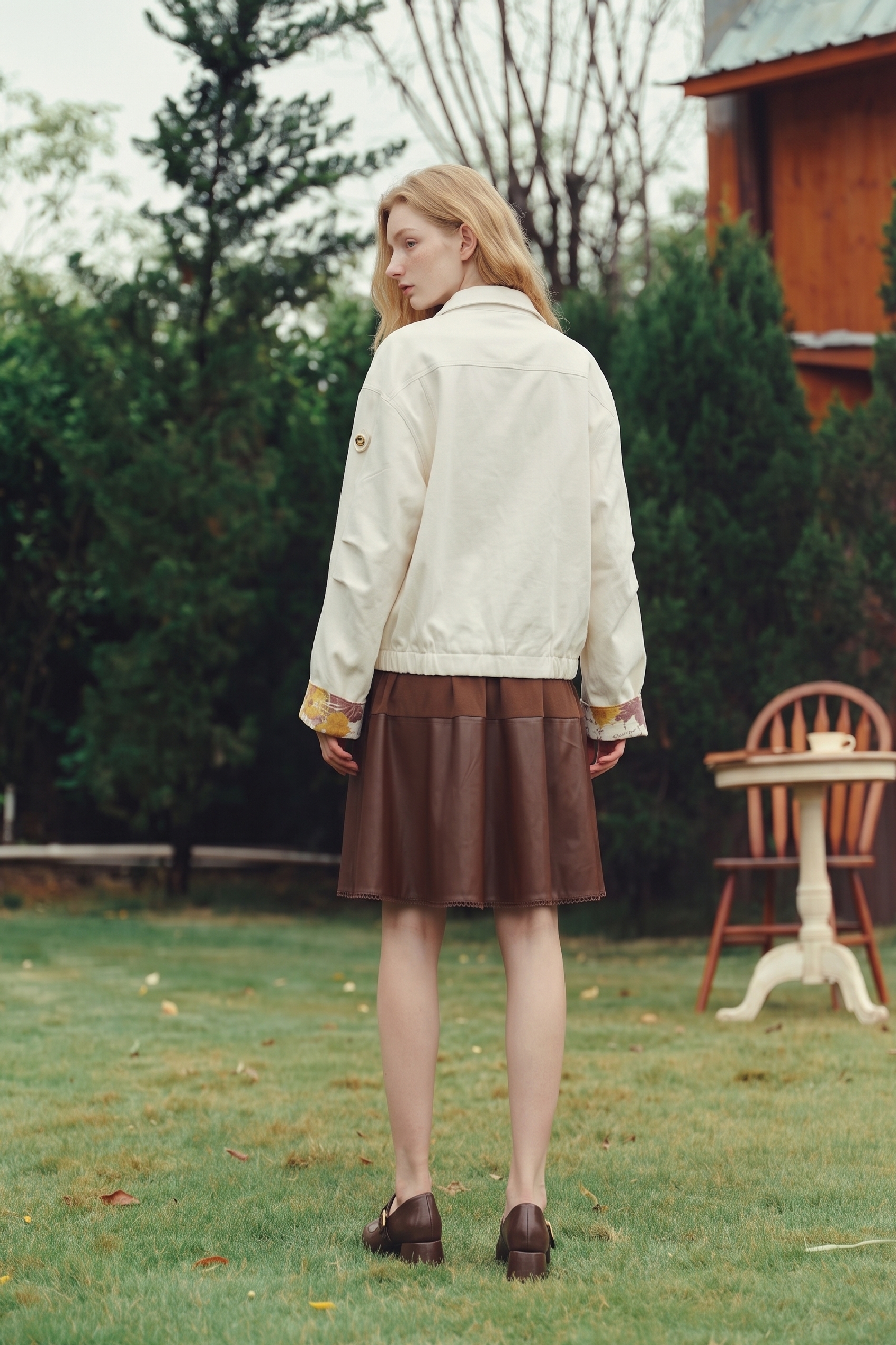 Embroidered Stand‑collar Short Coat-LYONSENS