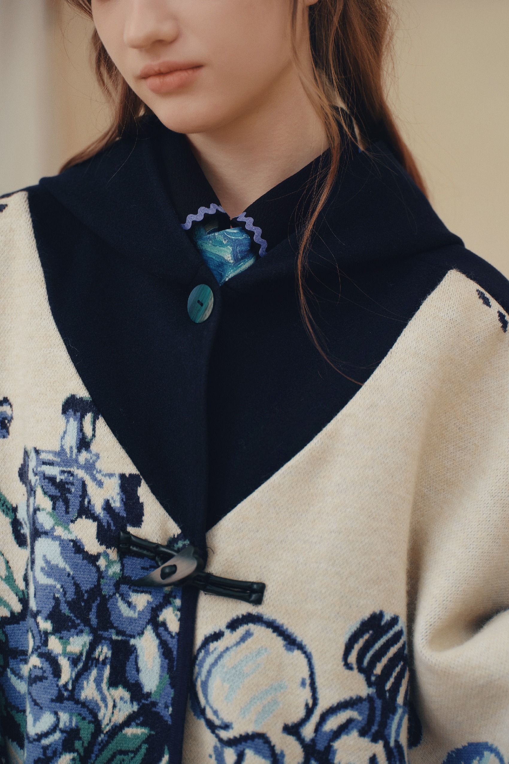 Printed Cape Coat-LYONSENS