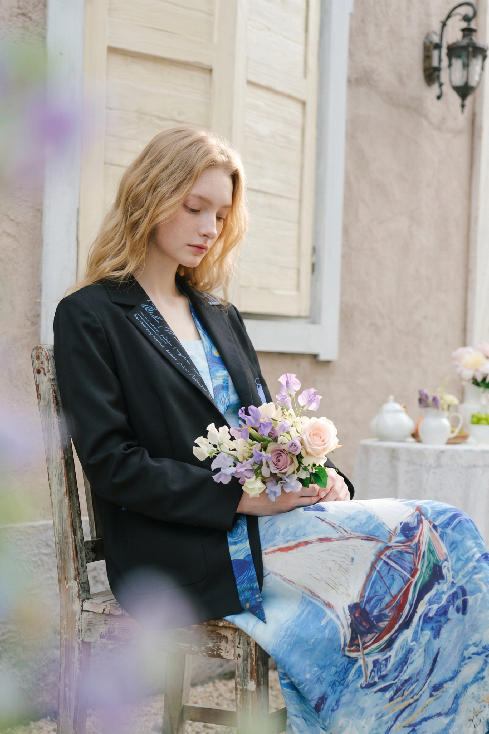 Floral Embroidered Short Blazer
