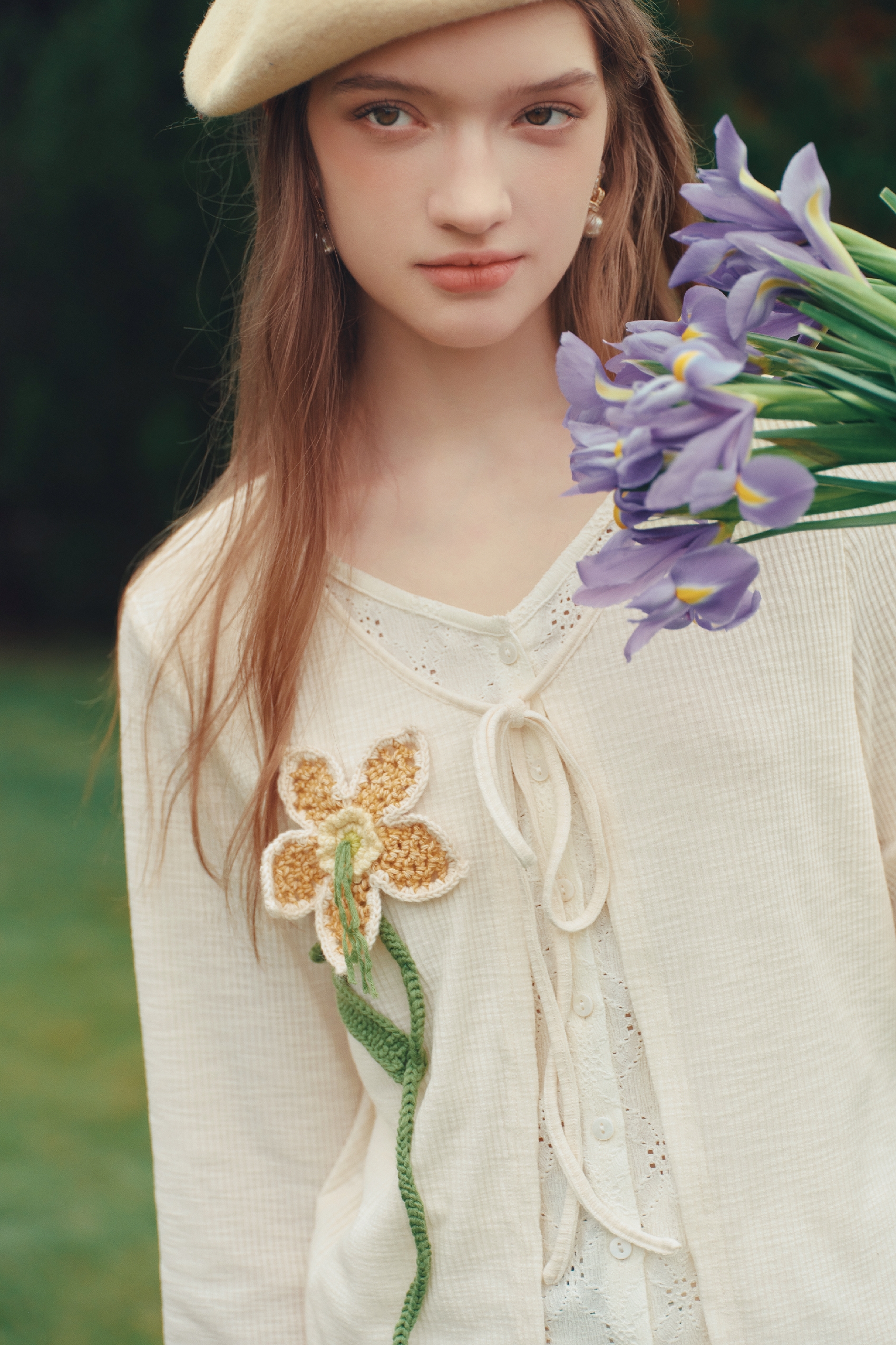 Floral‑embroidered Long‑sleeve Top-LYONSENS