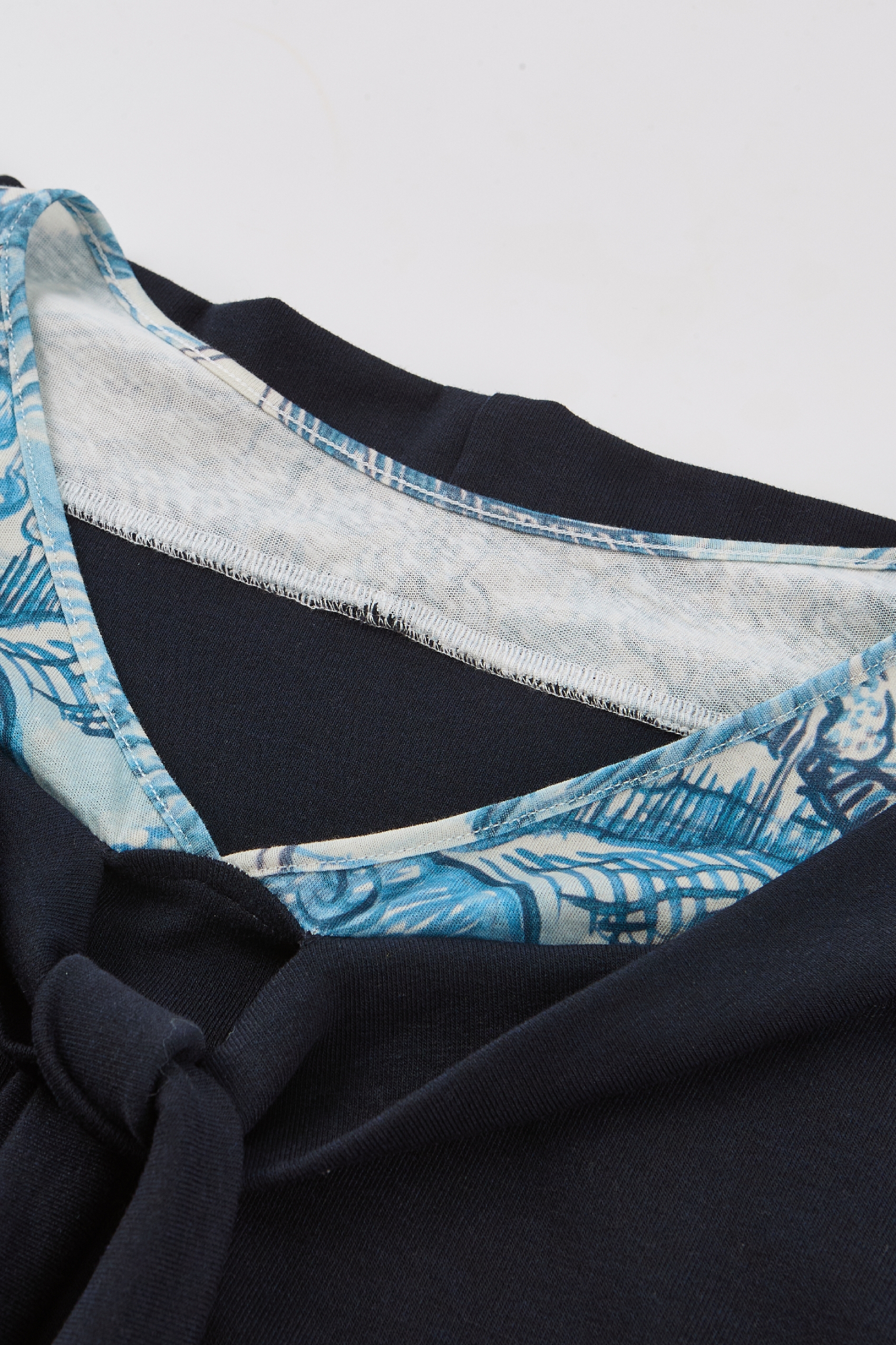 Long‑sleeve Top With Lace Splicing-LYONSENS