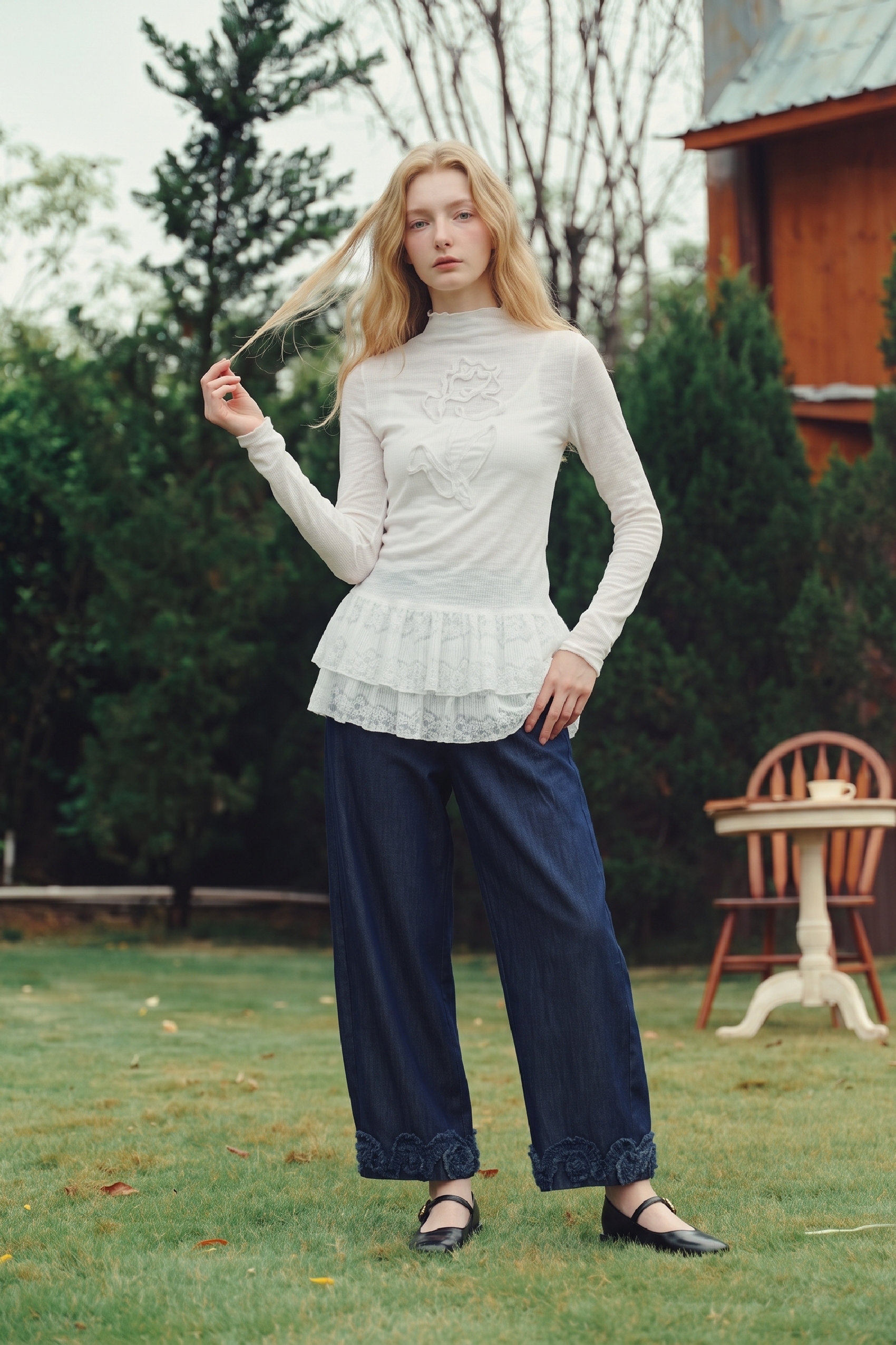 Embroidered Spliced Knit Sweater-LYONSENS