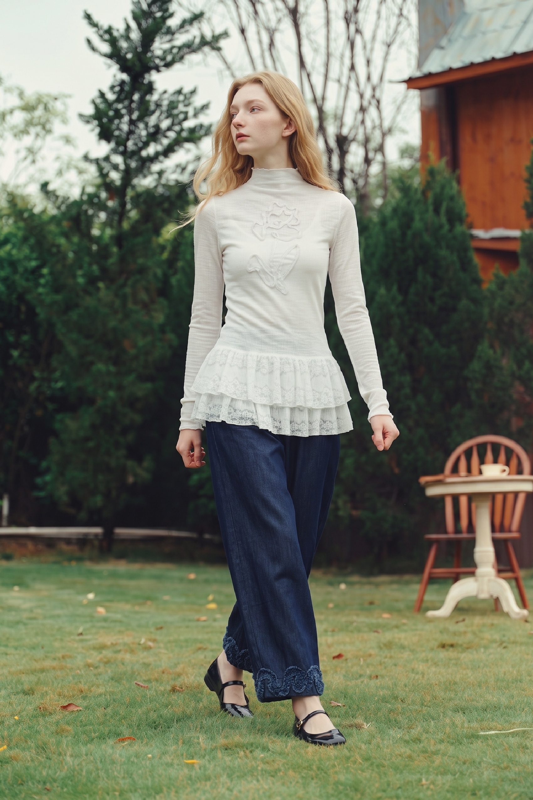 Embroidered Spliced Knit Sweater-LYONSENS
