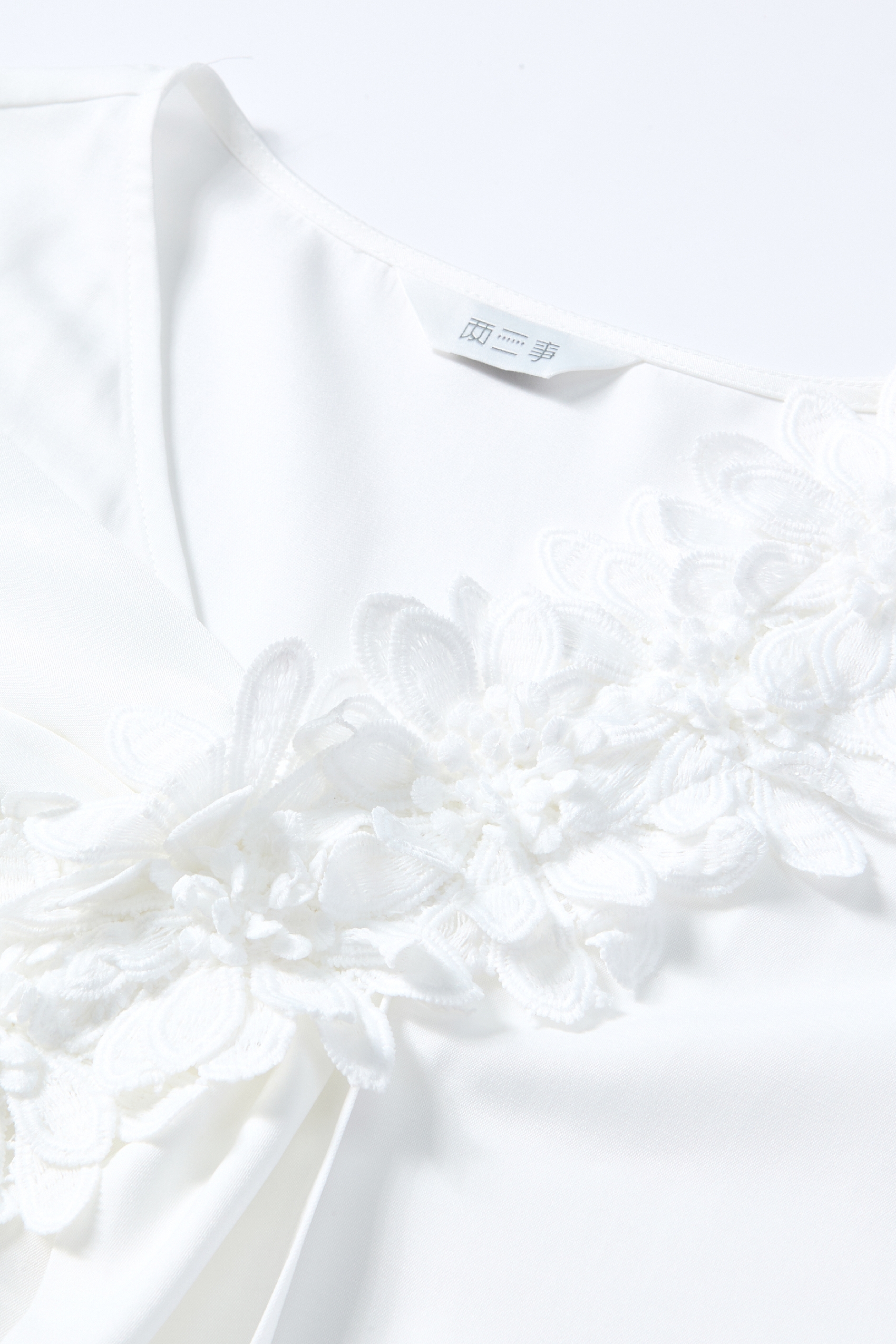 3D Floral Ribbon Shirt