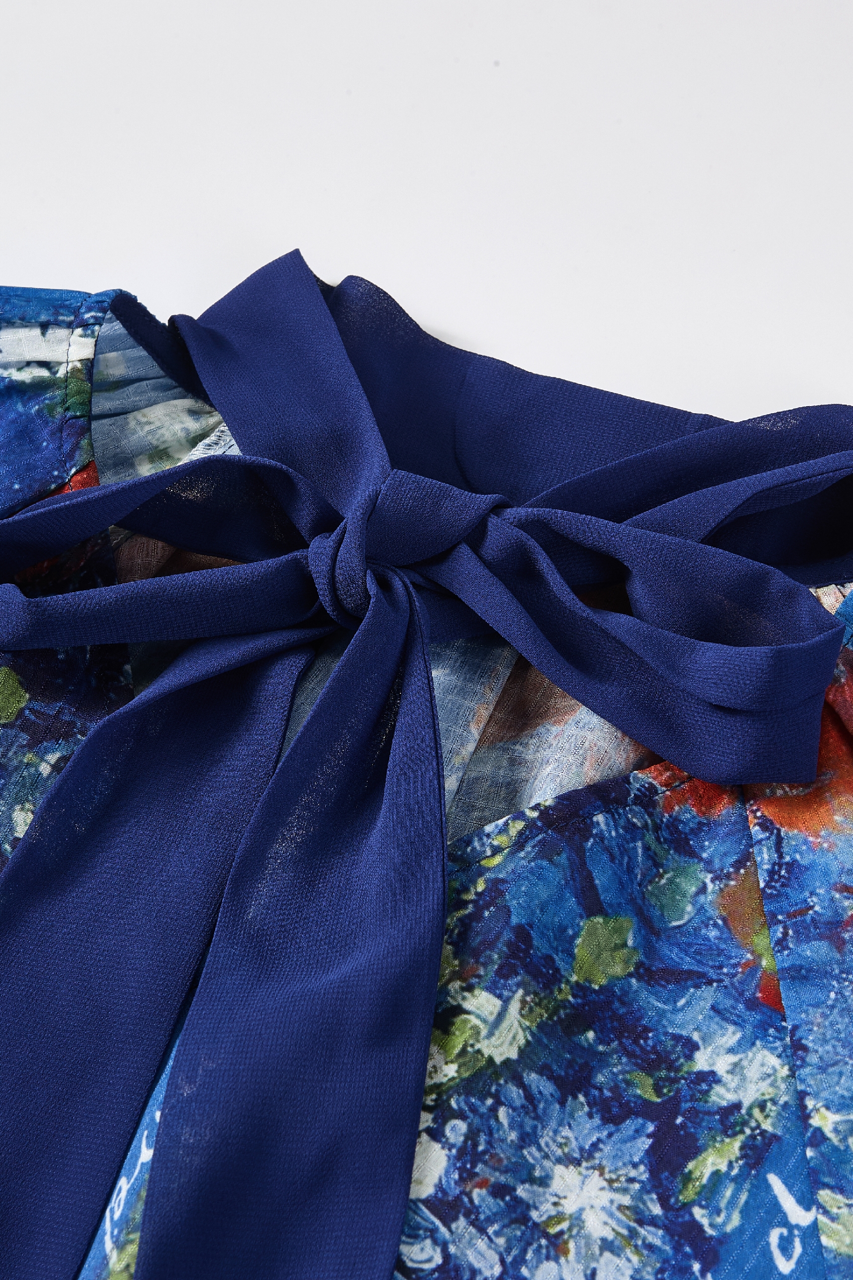 Printed Tie Collar Shirt