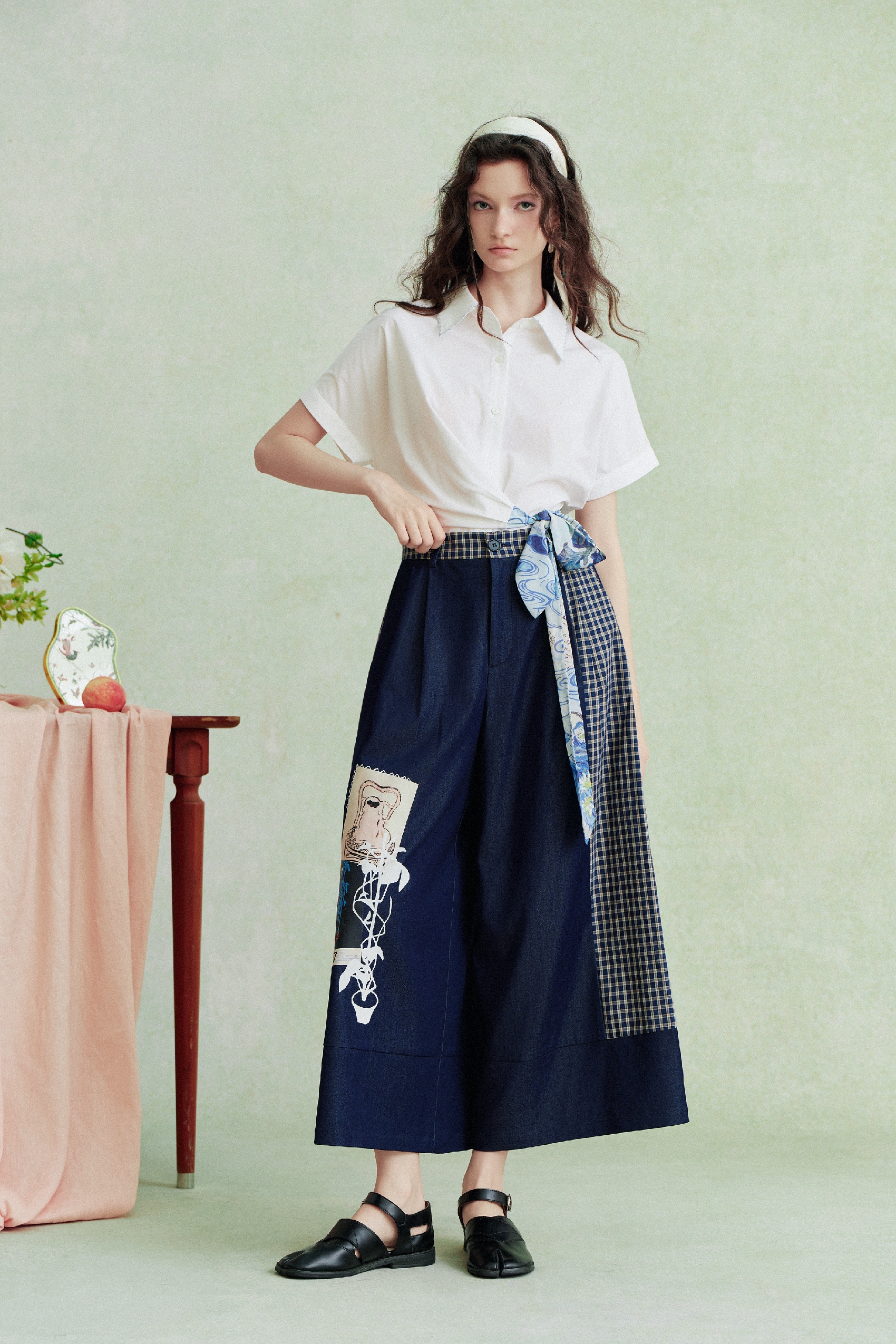 Printed Plaid Cropped Pants