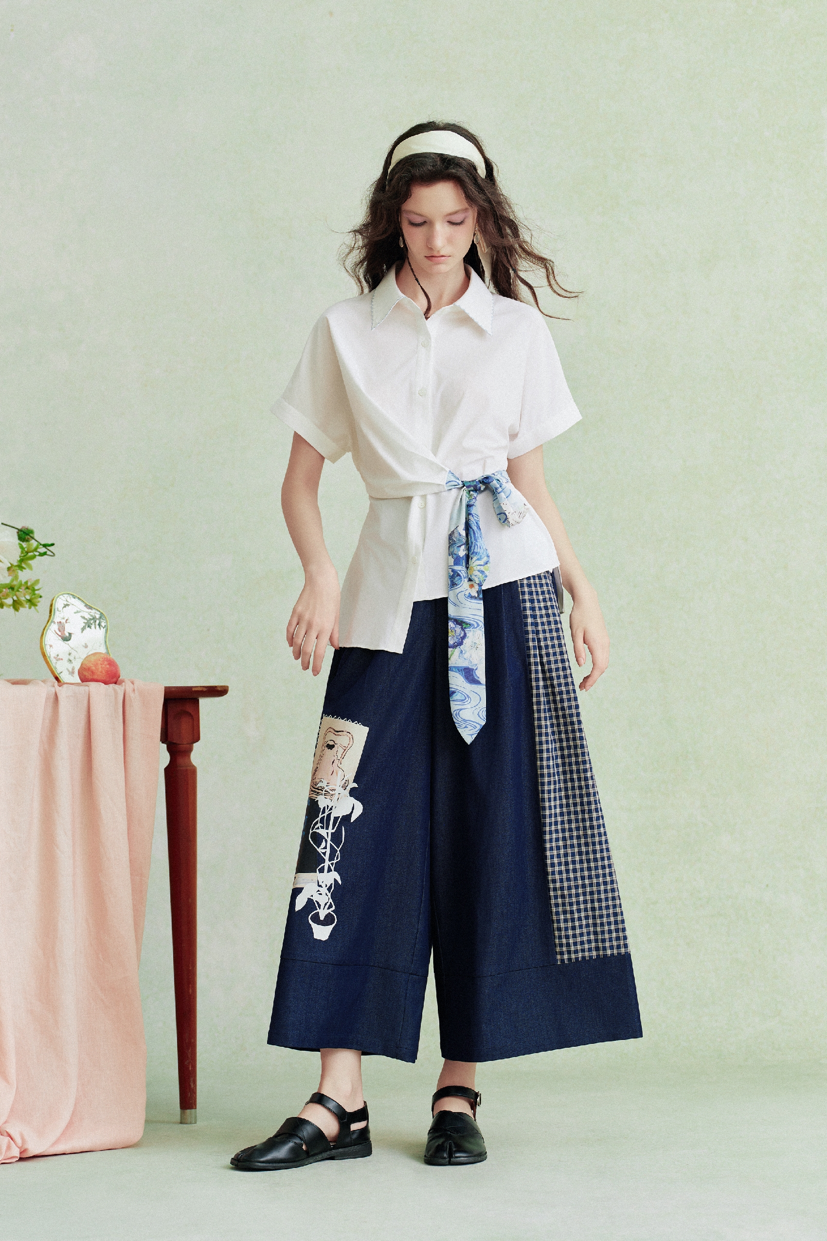 Printed Plaid Cropped Pants