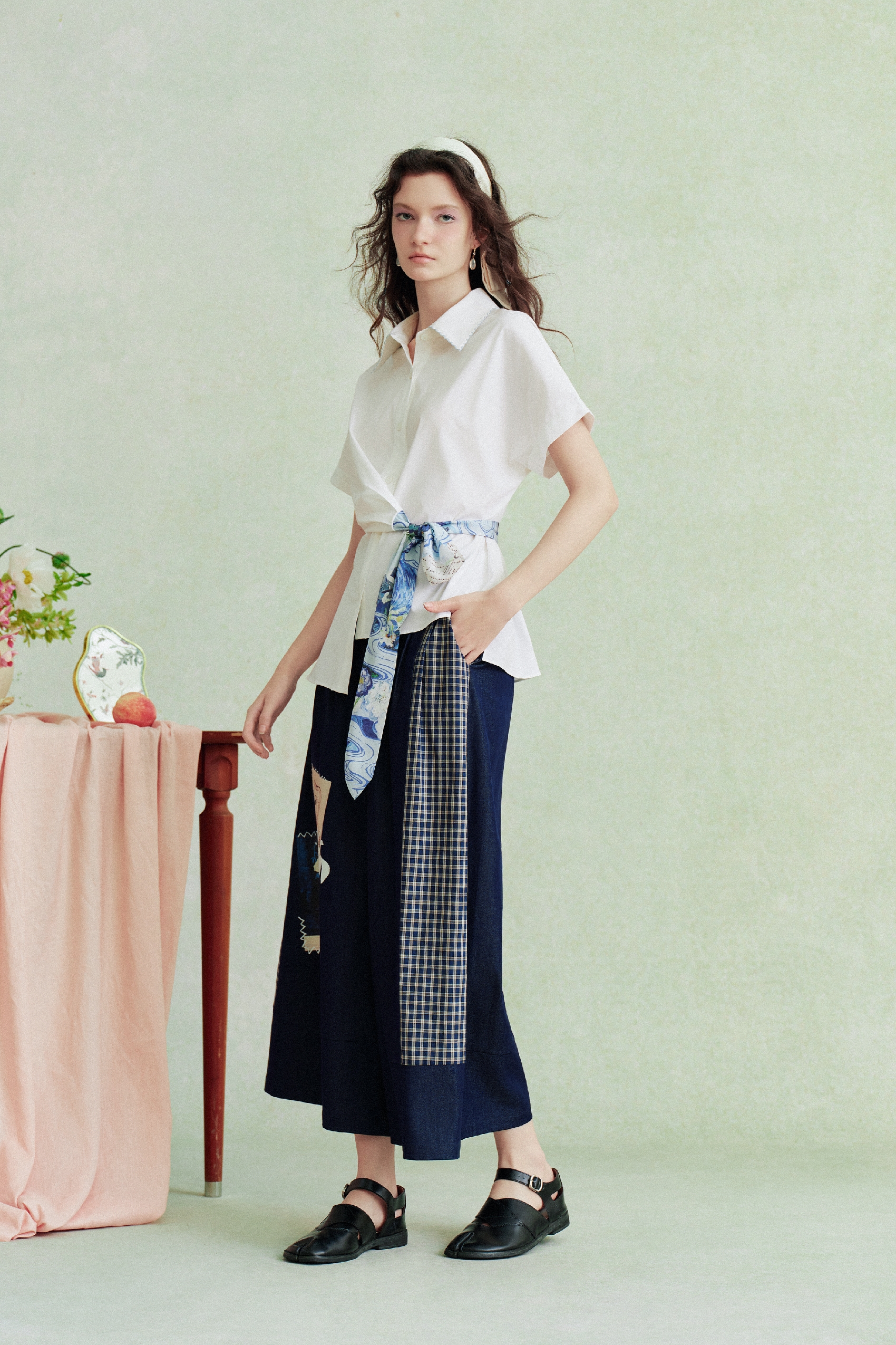 Printed Plaid Cropped Pants