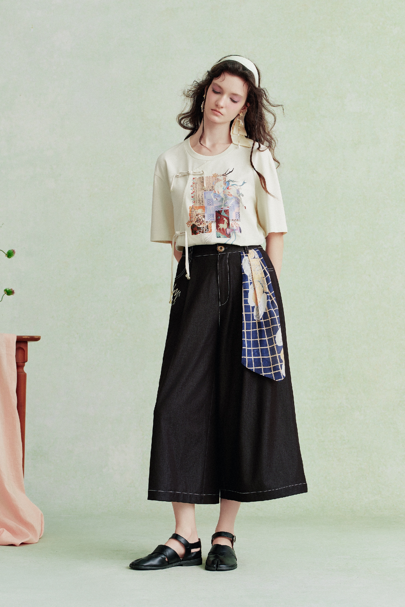 High-Waisted Printed Cropped Pants-LYONSENS