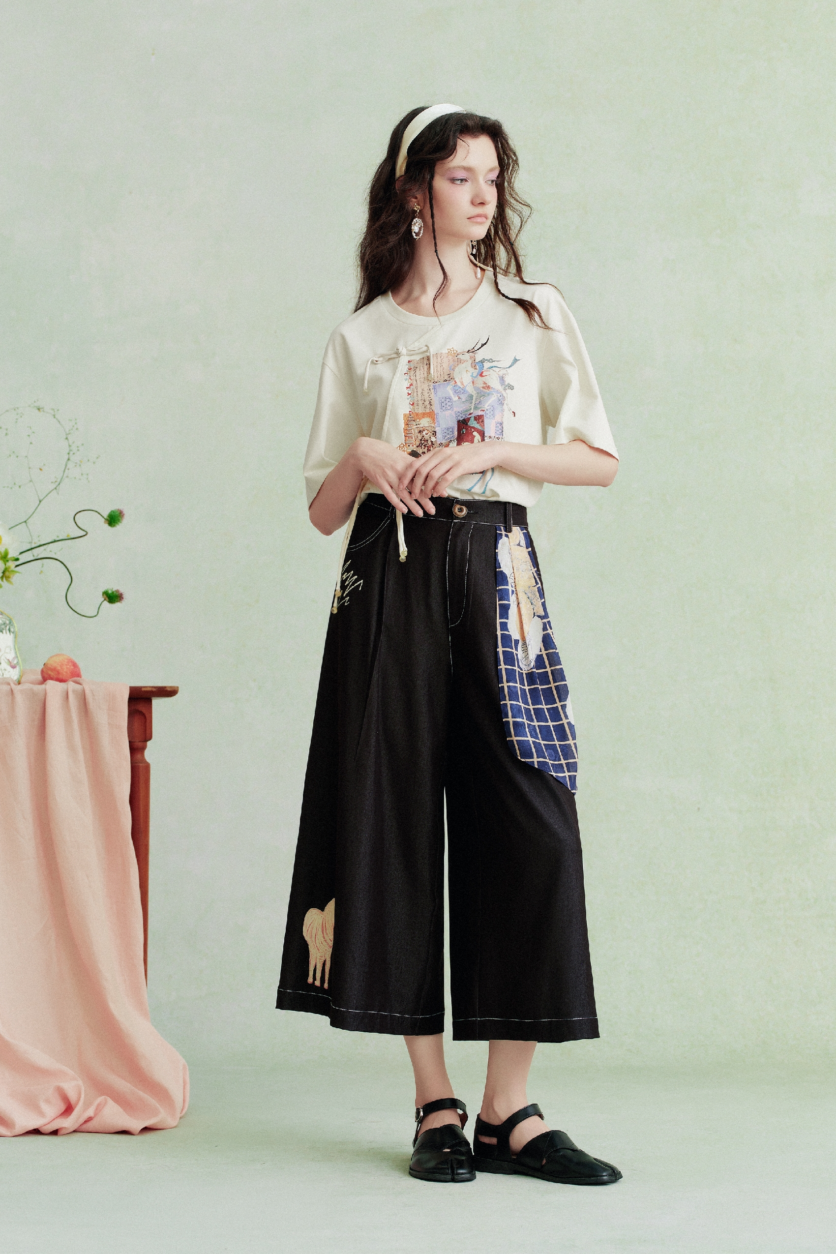 High-Waisted Printed Cropped Pants-LYONSENS