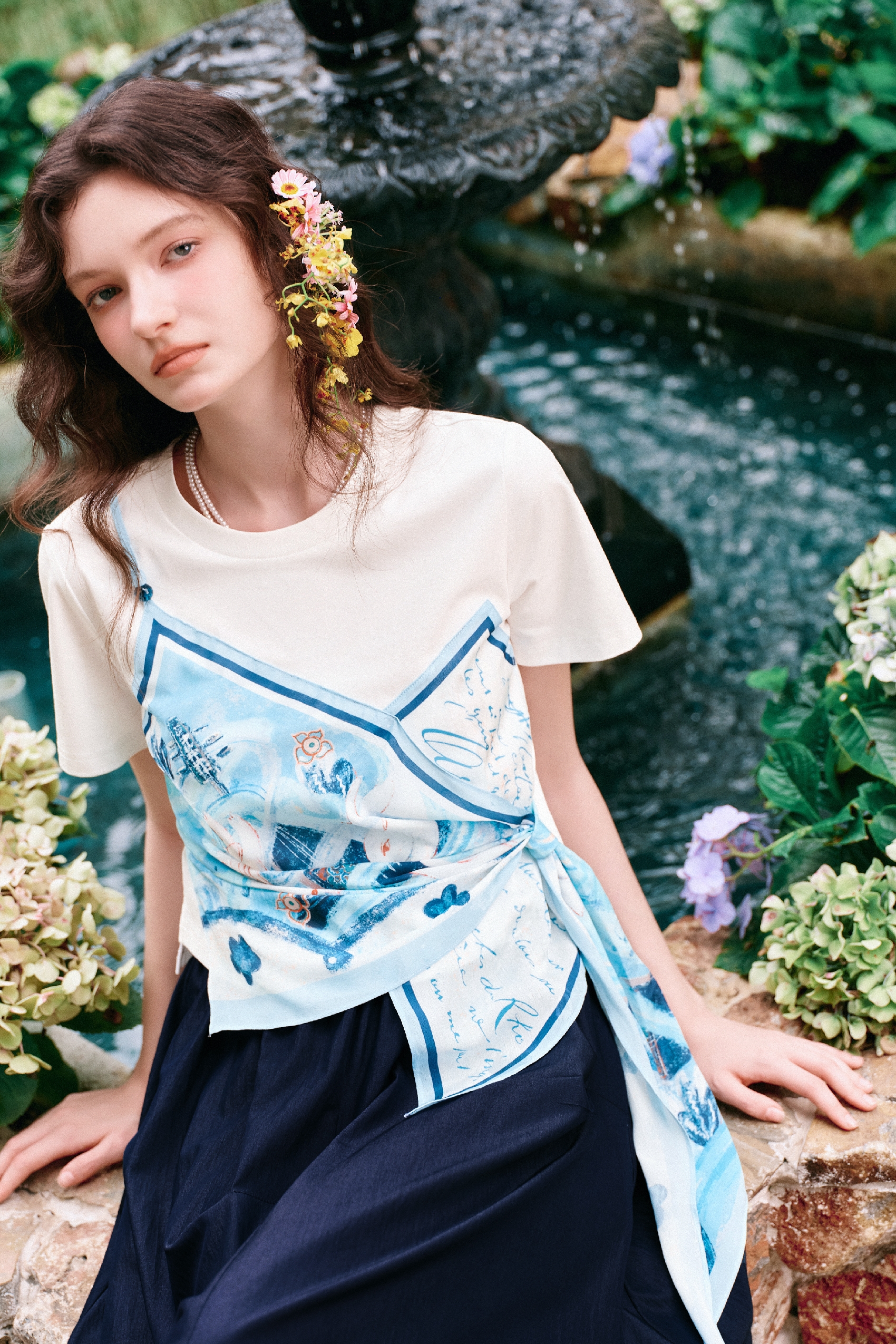 Scarf Print Patchwork Short-sleeve T-shirt-LYONSENS