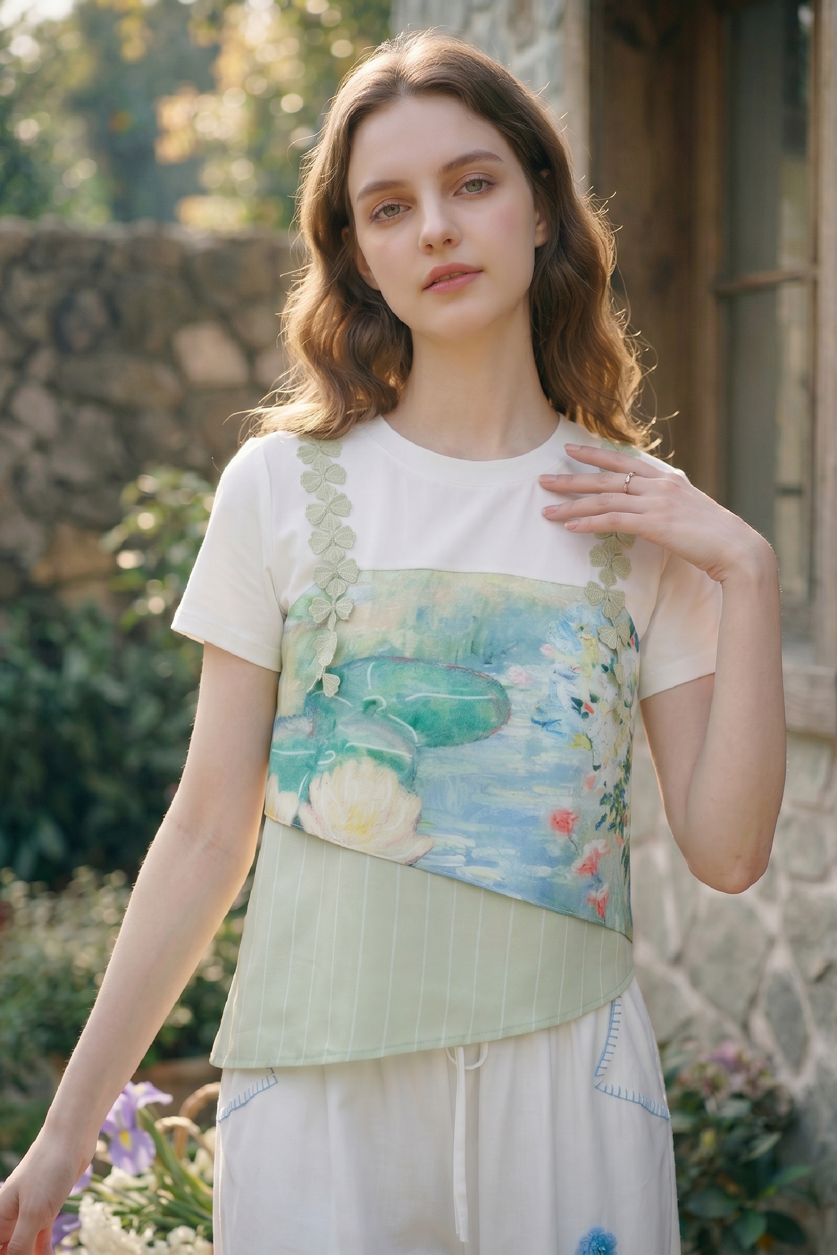 Asymmetrical Printed Statement Top-LYONSENS