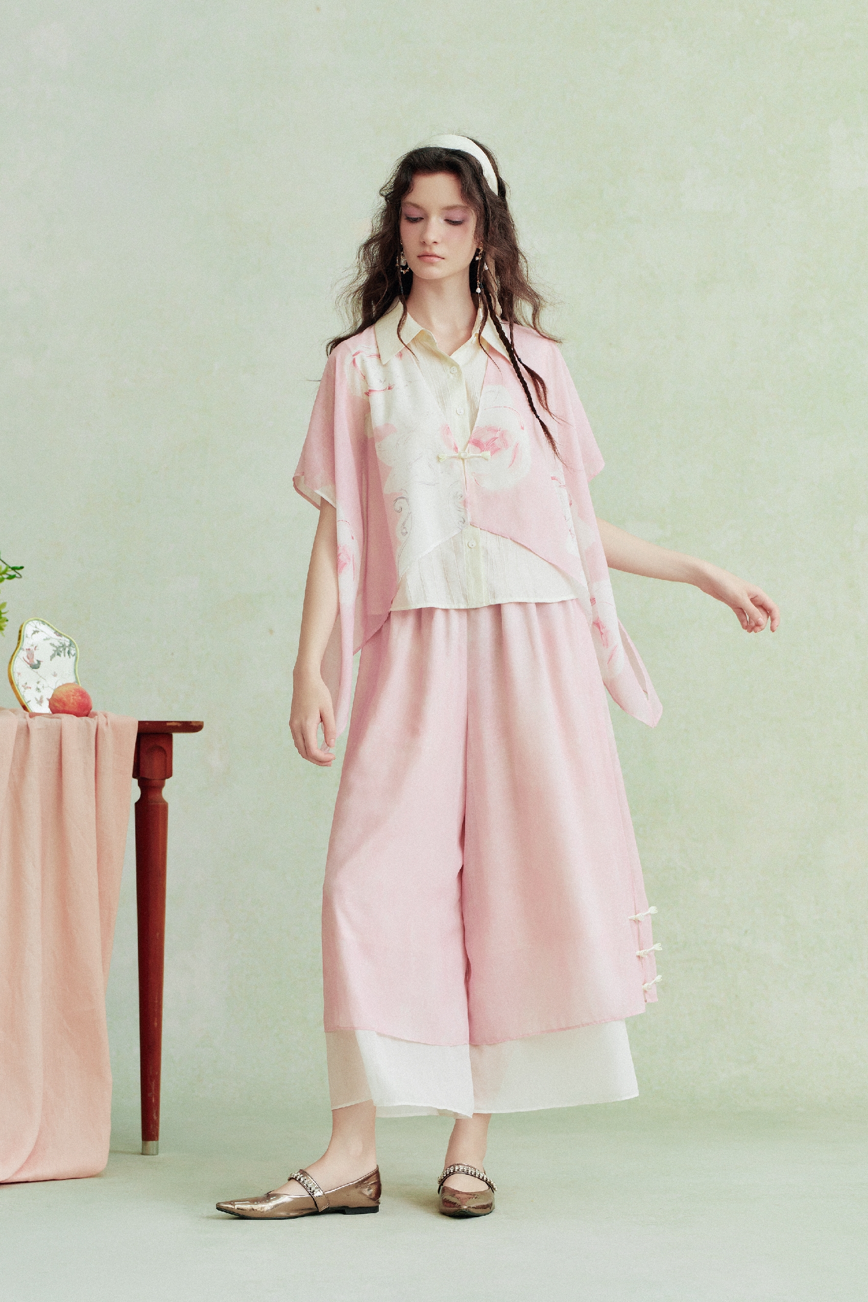 Printed Top and Pink Pants Set