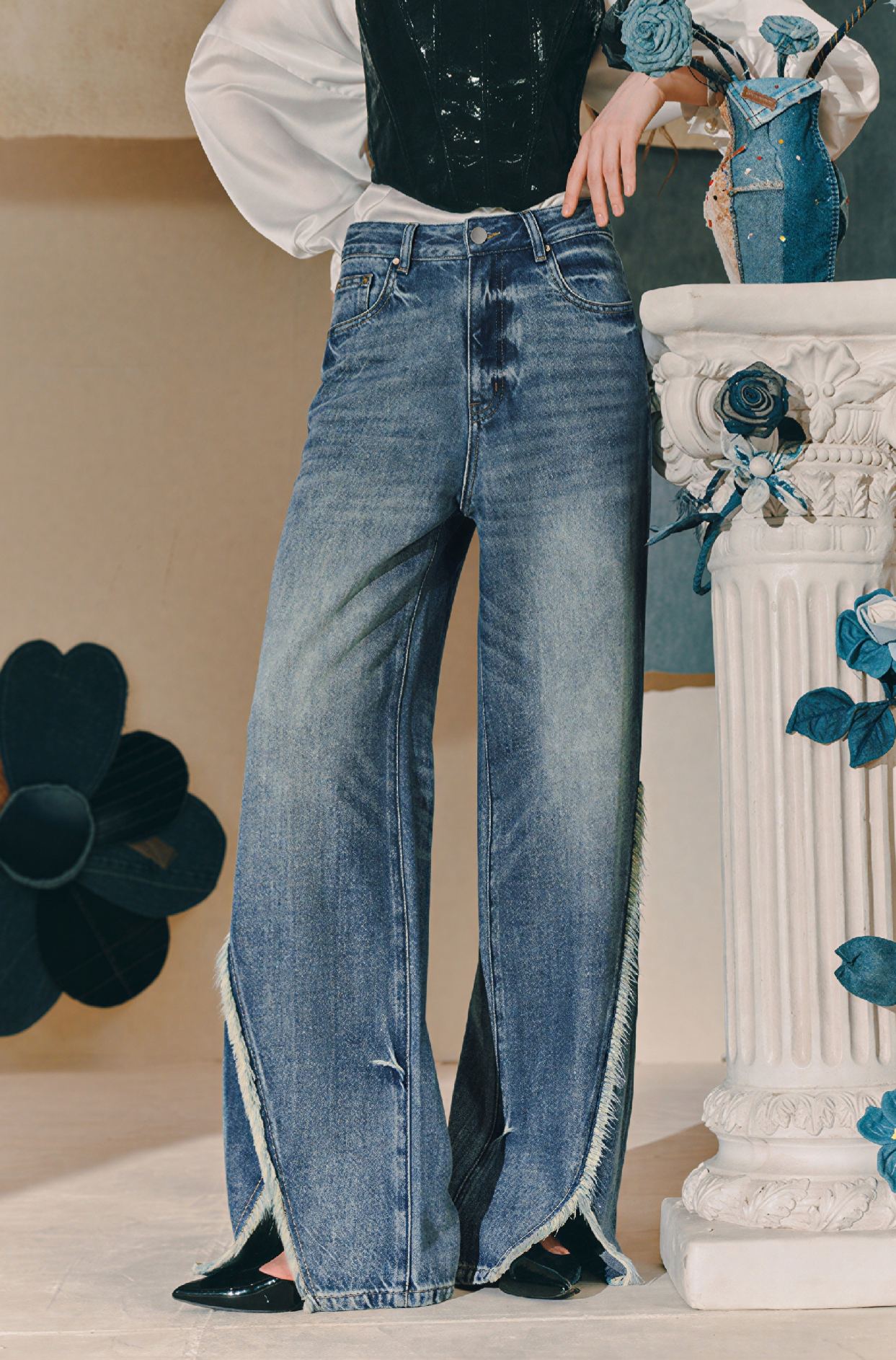 Van Gogh-Inspired High-Waisted Relaxed Jeans