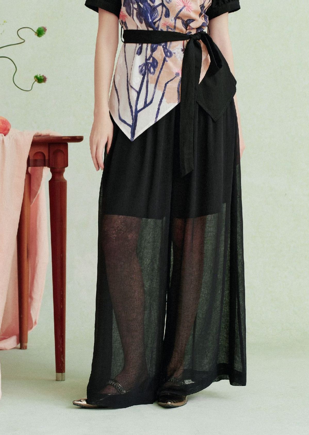High-Waisted Printed Pants