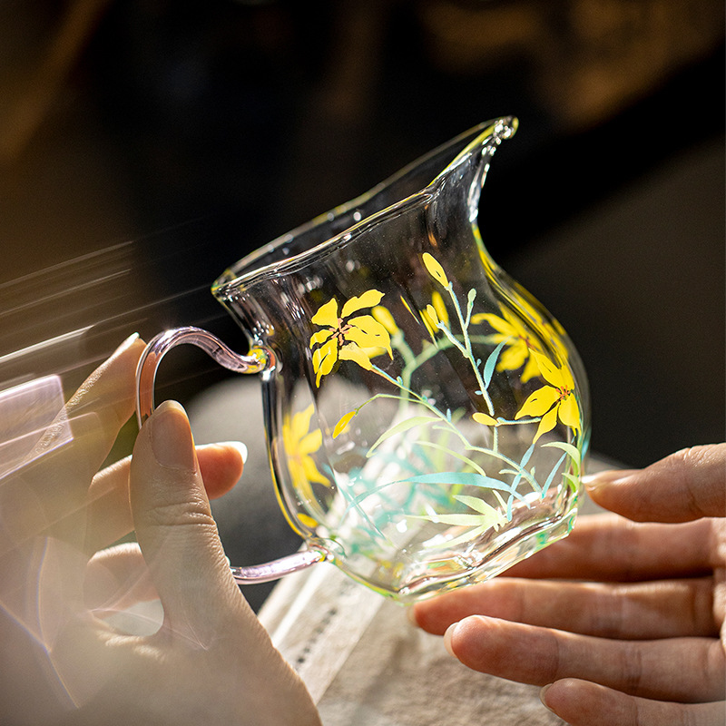 Moji Ruili Heat-Resistant Glass Fair Cup – Handle Tea Sea, High Aesthetics Tea Divider, Home Tea Ceremony Accessory