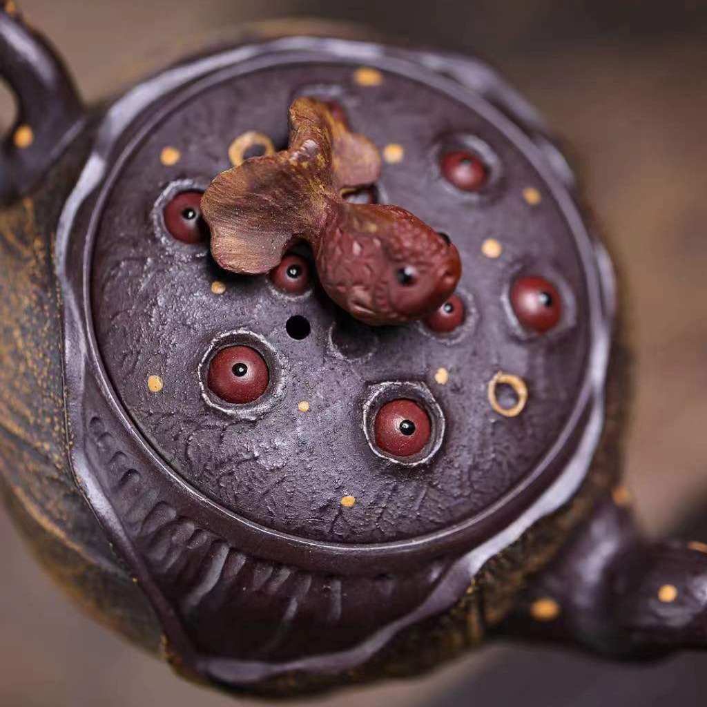 Premium Yixing Purple Clay Bionic Teapot - Goldfish Lotus Seed Design, Large Capacity Kung Fu Tea Infuser for Home & Tea Ceremony