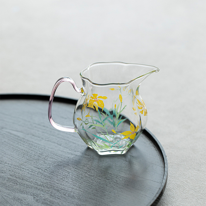 Moji Ruili Heat-Resistant Glass Fair Cup – Handle Tea Sea, High Aesthetics Tea Divider, Home Tea Ceremony Accessory