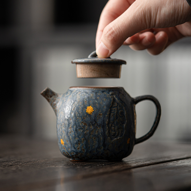 TEAGIFT Vintage High-End Kung Fu Teapot – Kongji Zhai Old Rock Clay Meditation Pot, Bronze Detail, Seasonable Home Tea Brewing Single Pot