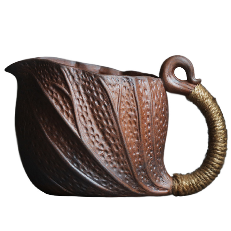 TEAGIFT Vintage Old Rock Clay Fair Cup – Lotus Leaf Handheld Tea Sea, Unique Creative Equalizing Cup for Kung Fu Tea Ceremony