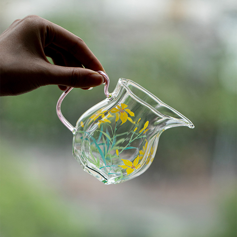 Moji Ruili Heat-Resistant Glass Fair Cup – Handle Tea Sea, High Aesthetics Tea Divider, Home Tea Ceremony Accessory