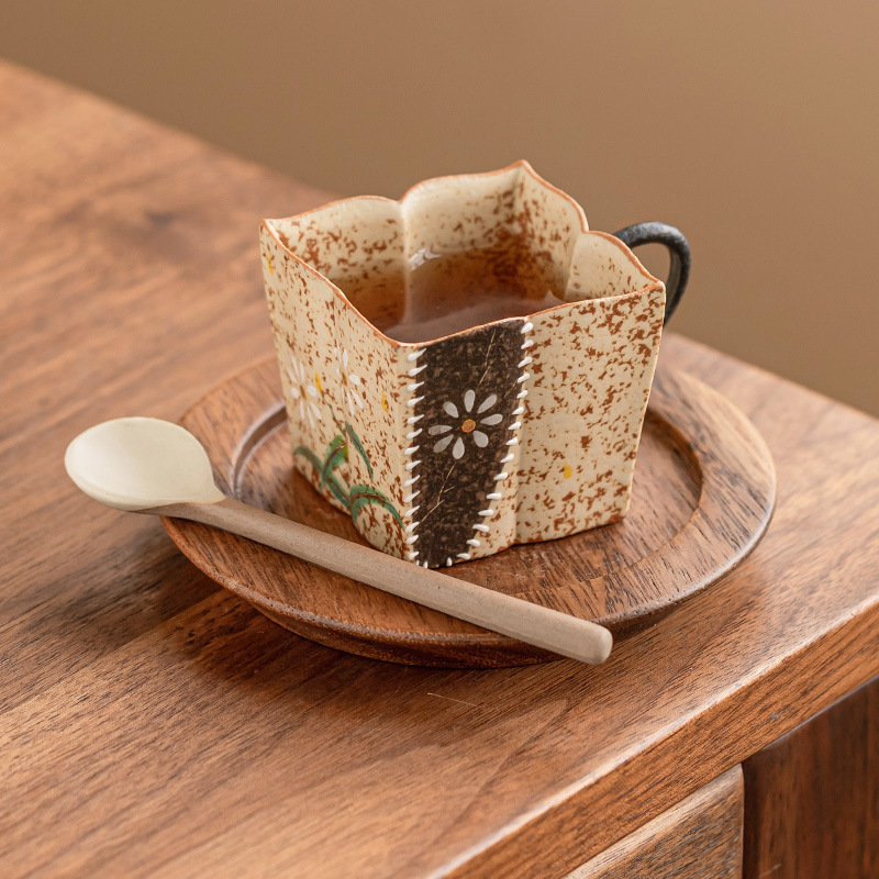 Blue and White Fire Stone Red Espresso Cup - Gold-Painted Hand-Painted Daisy Square Lotus Tea Tasting Cup, Single Host Cup for Tea & Coffee
