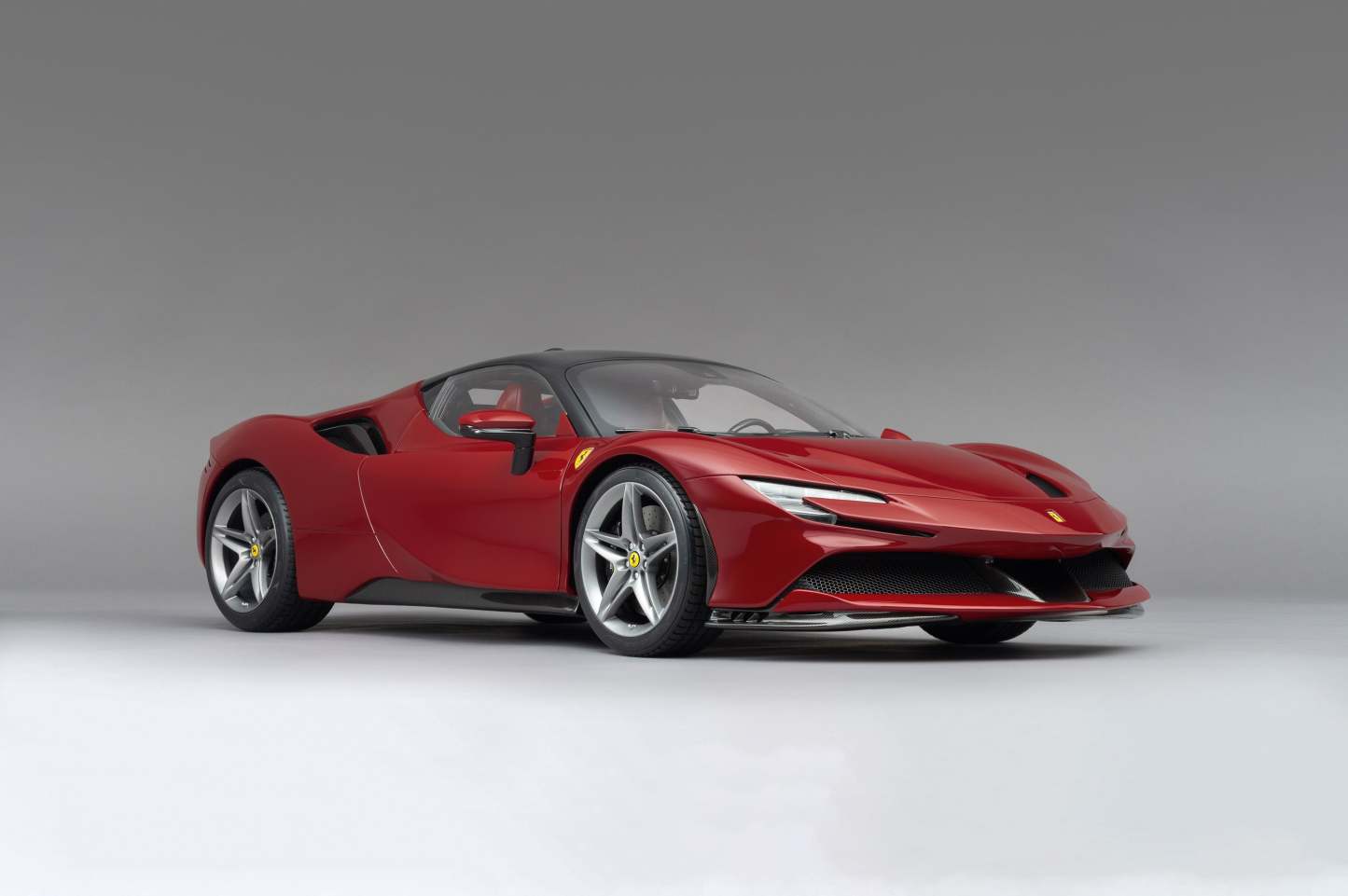 Ferrari SF90 Stradale - The Official Ferrari Magazine Specification