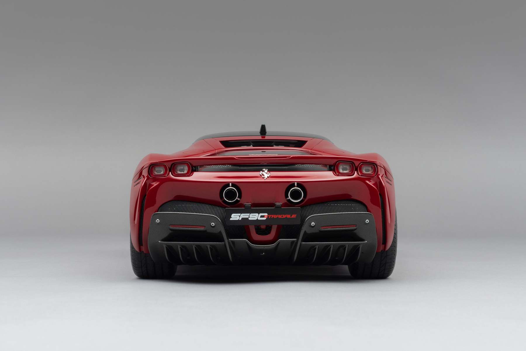 Ferrari SF90 Stradale - The Official Ferrari Magazine Specification