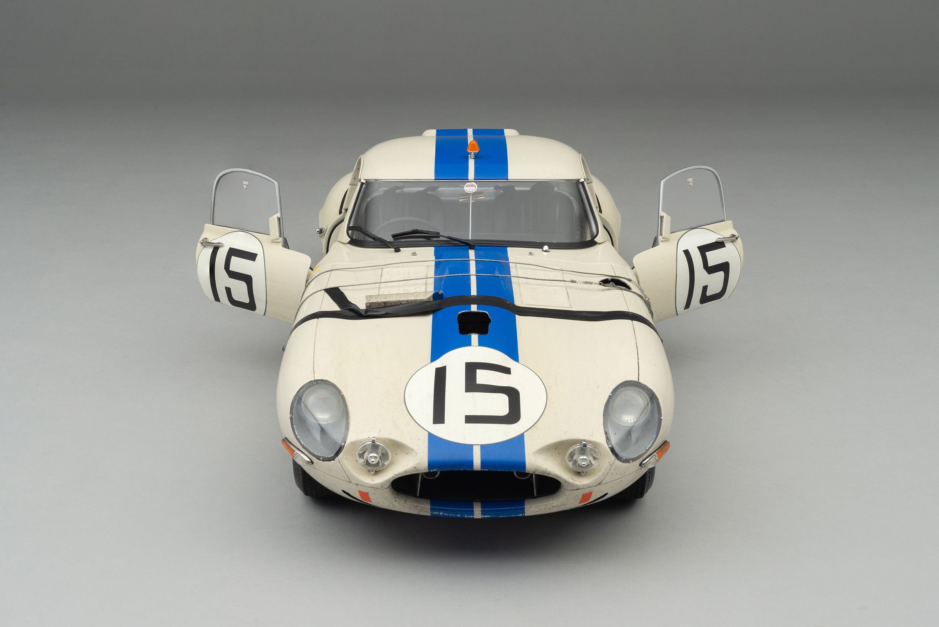 Jaguar Lightweight E-type (LWE) - 1963 Le Mans - Race Weathered