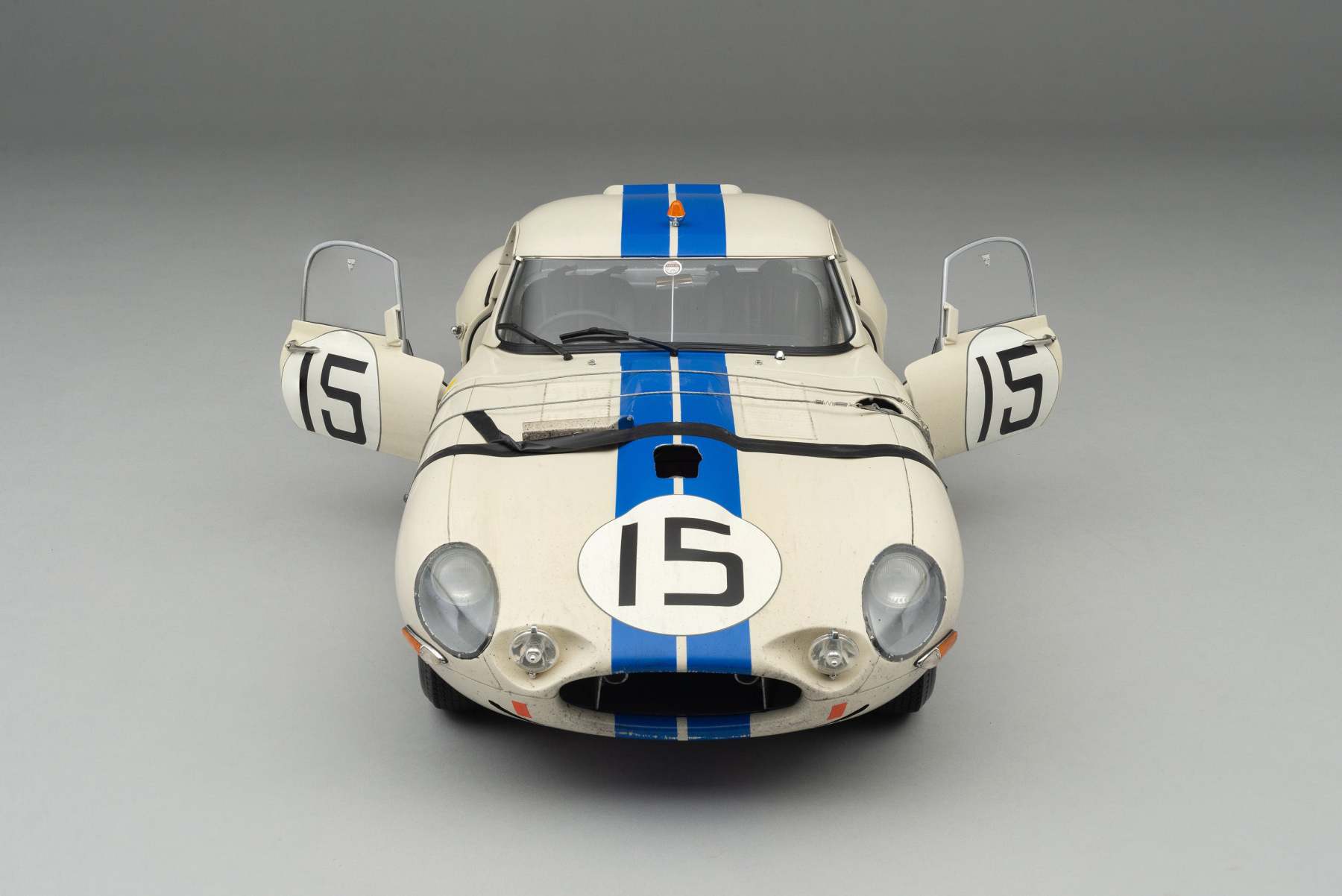 Jaguar Lightweight E-type (LWE) - 1963 Le Mans - Race Weathered