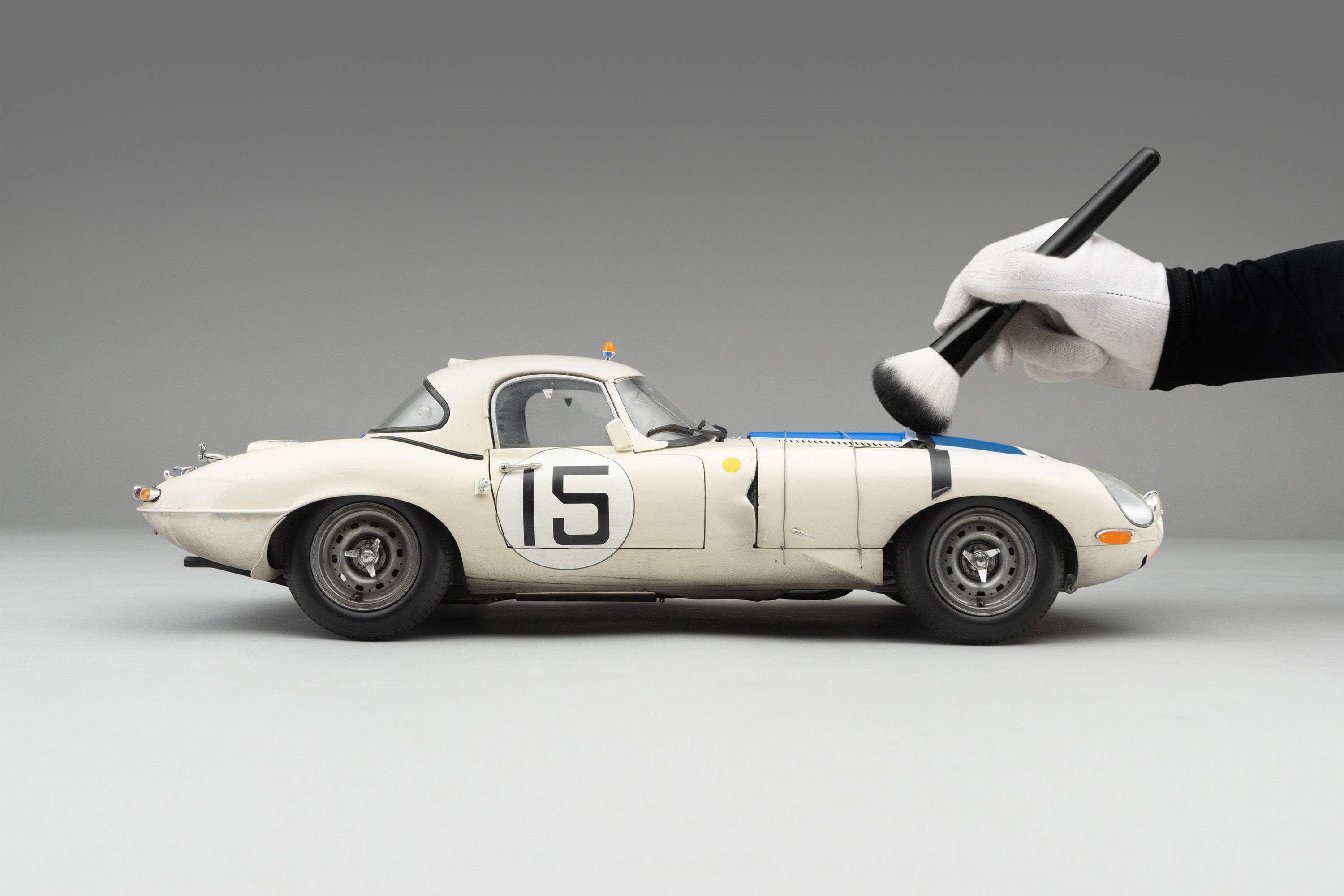 Jaguar Lightweight E-type (LWE) - 1963 Le Mans - Race Weathered