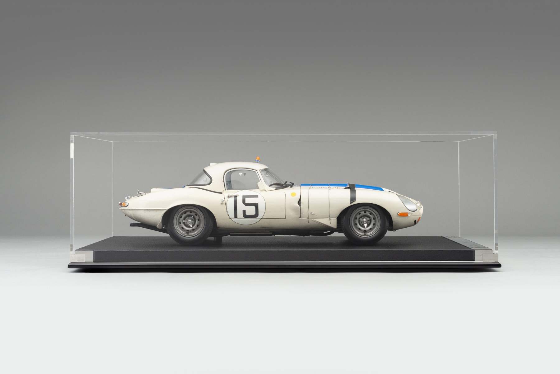 Jaguar Lightweight E-type (LWE) - 1963 Le Mans - Race Weathered