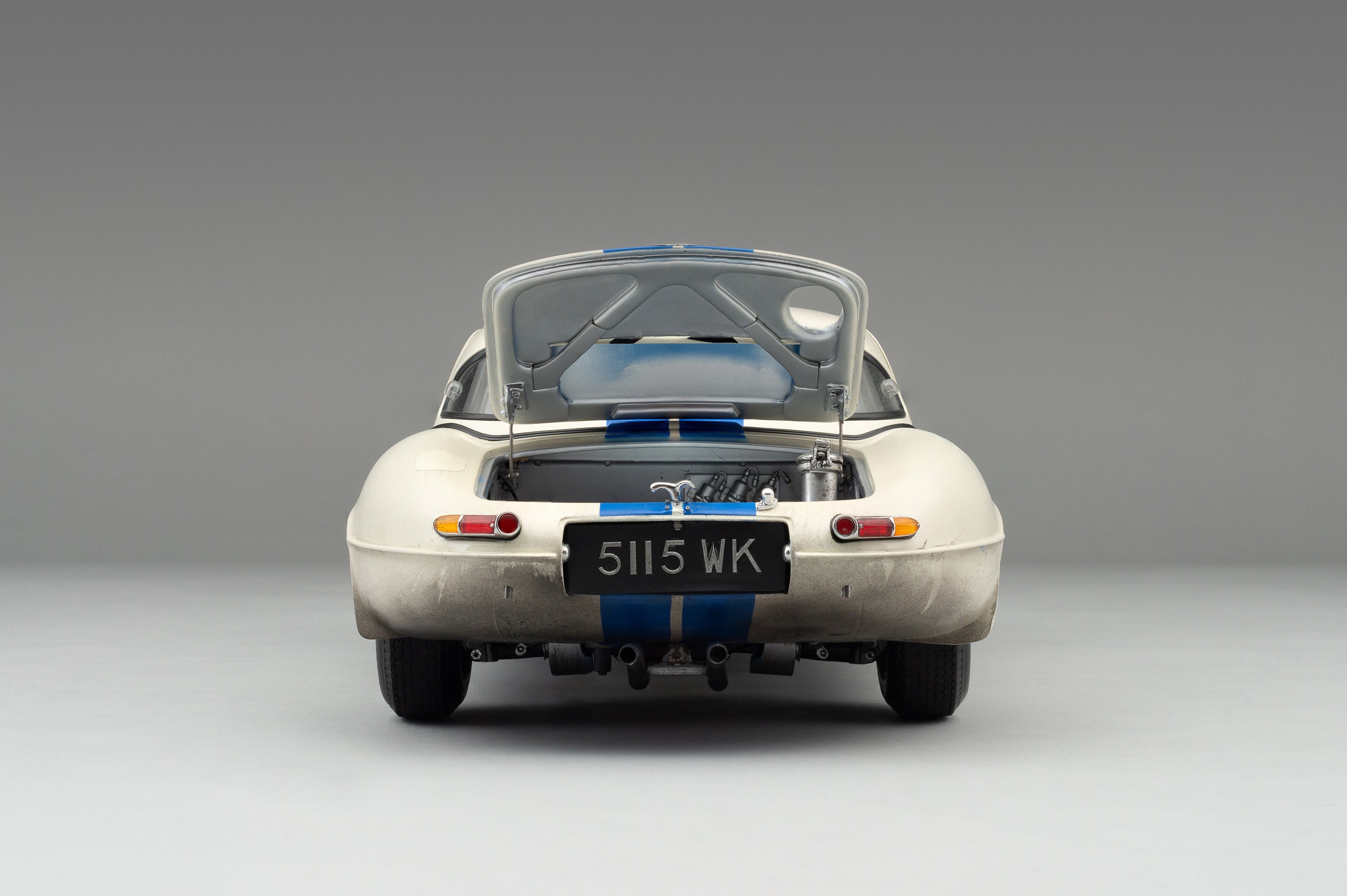 Jaguar Lightweight E-type (LWE) - 1963 Le Mans - Race Weathered