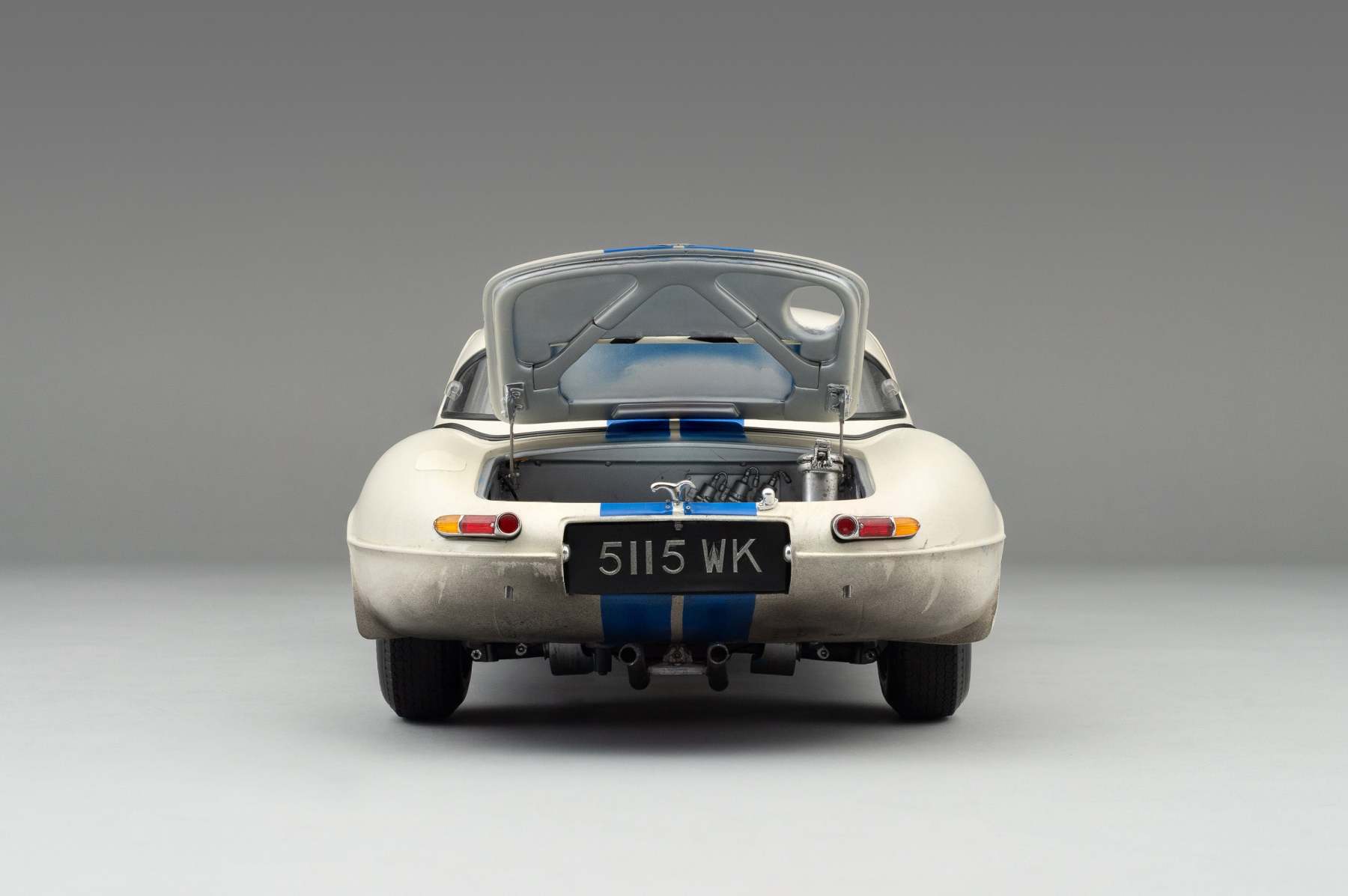 Jaguar Lightweight E-type (LWE) - 1963 Le Mans - Race Weathered