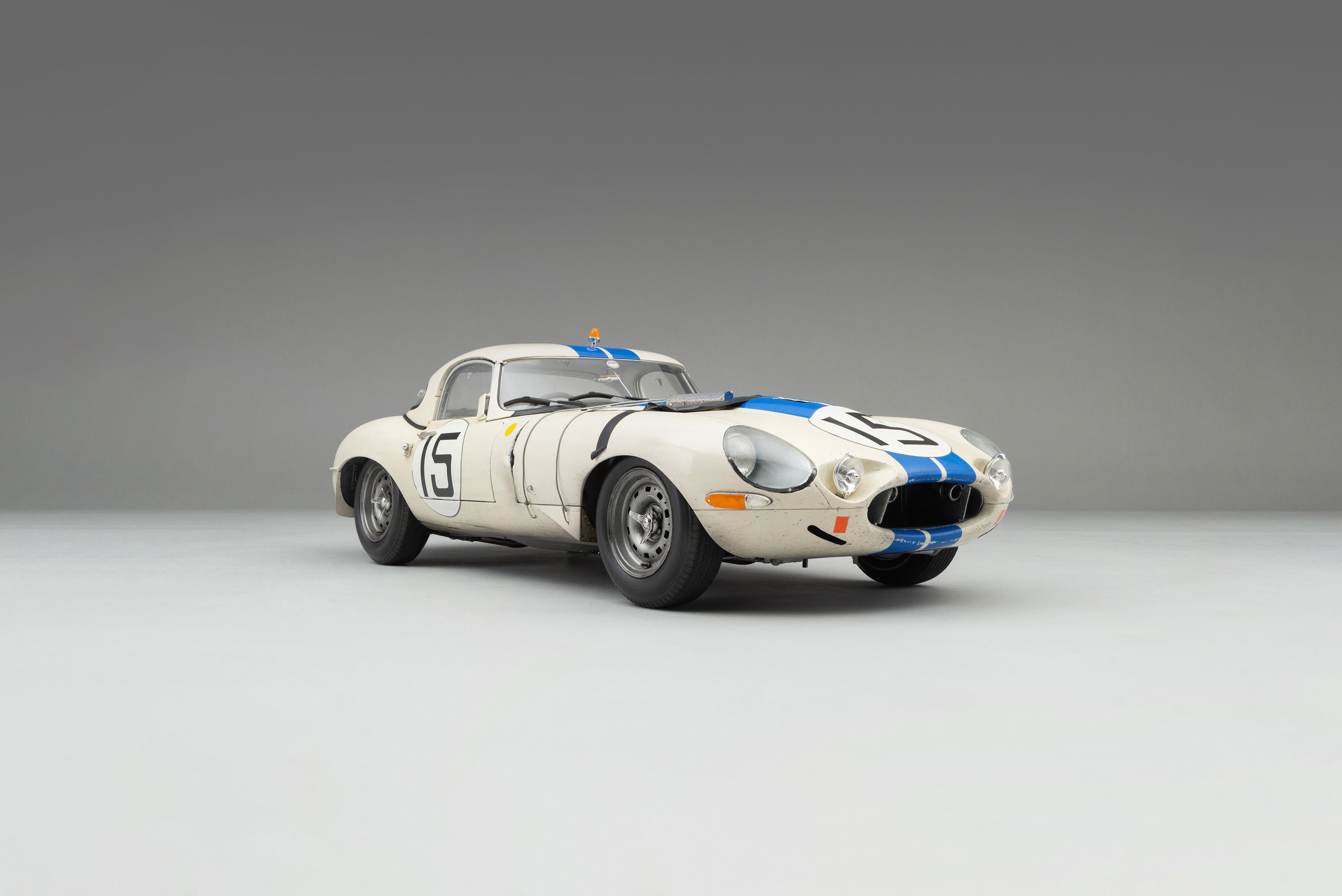 Jaguar Lightweight E-type (LWE) - 1963 Le Mans - Race Weathered