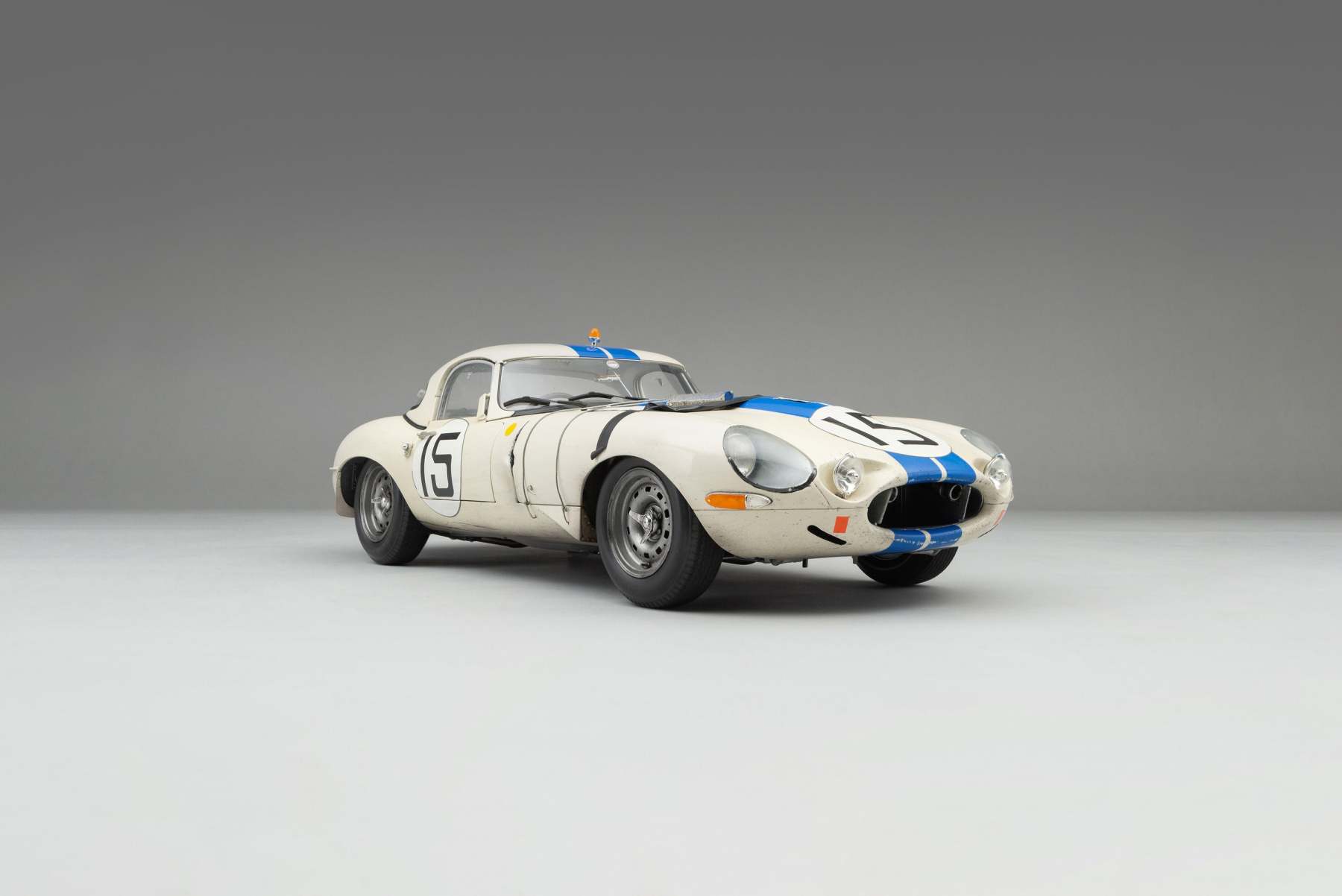 Jaguar Lightweight E-type (LWE) - 1963 Le Mans - Race Weathered