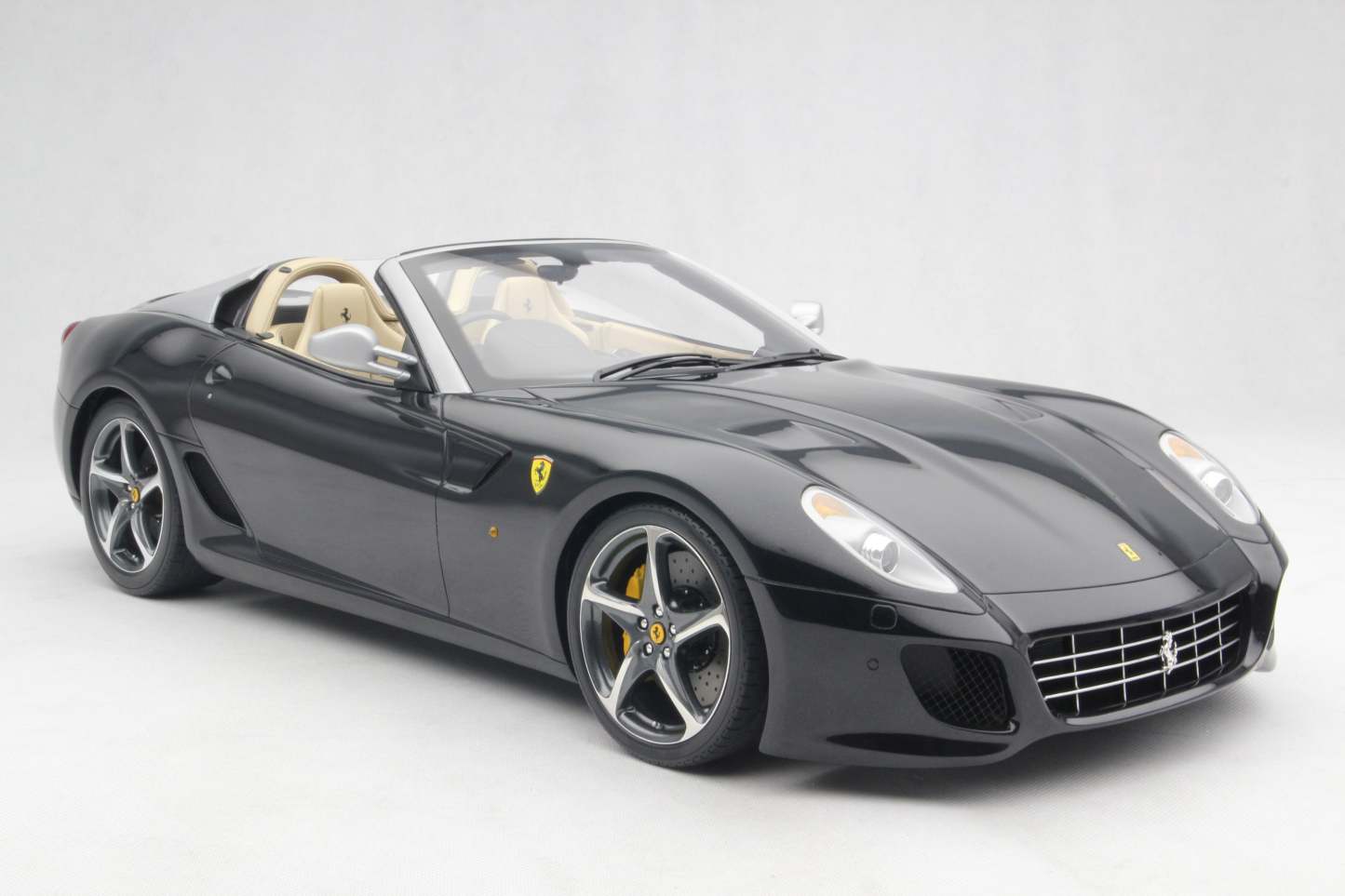 Ferrari 599 - Tailor Made